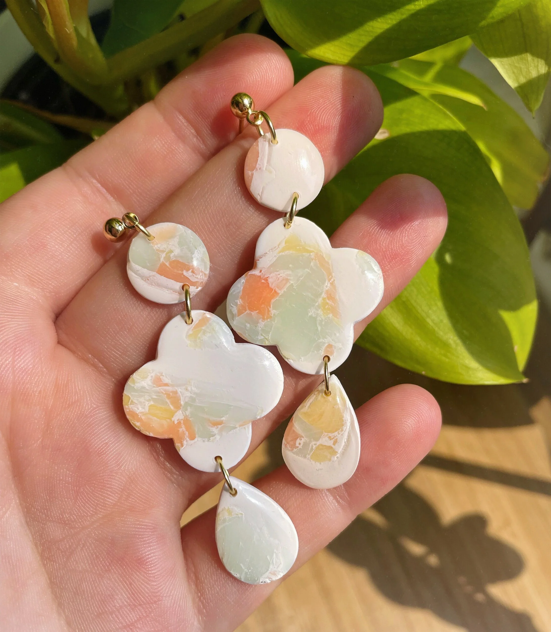 CD417E67-3191-484B-832C-7ACDA41ED979