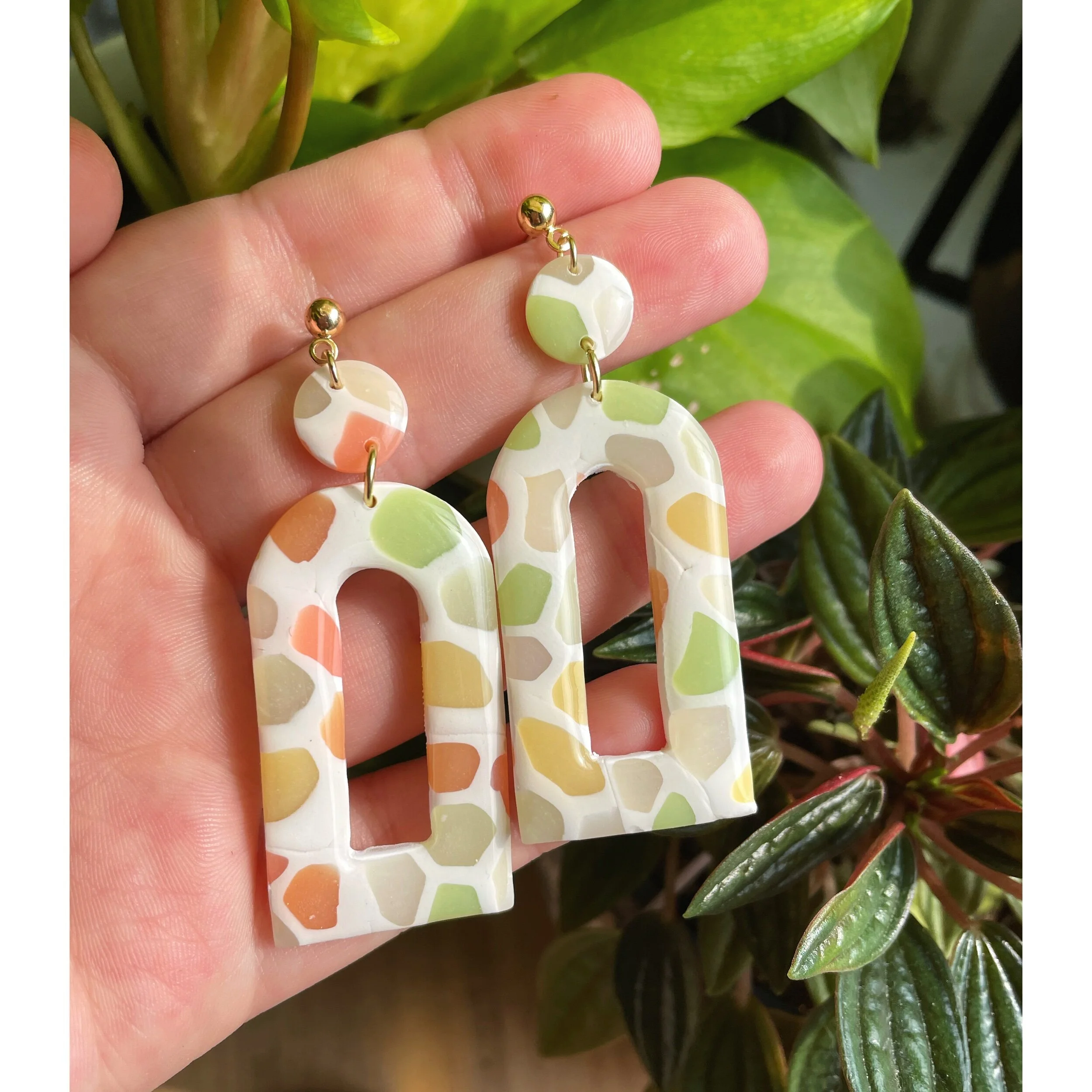 A9750955-EA37-4C1B-A6C4-9ABC3B13ACBC