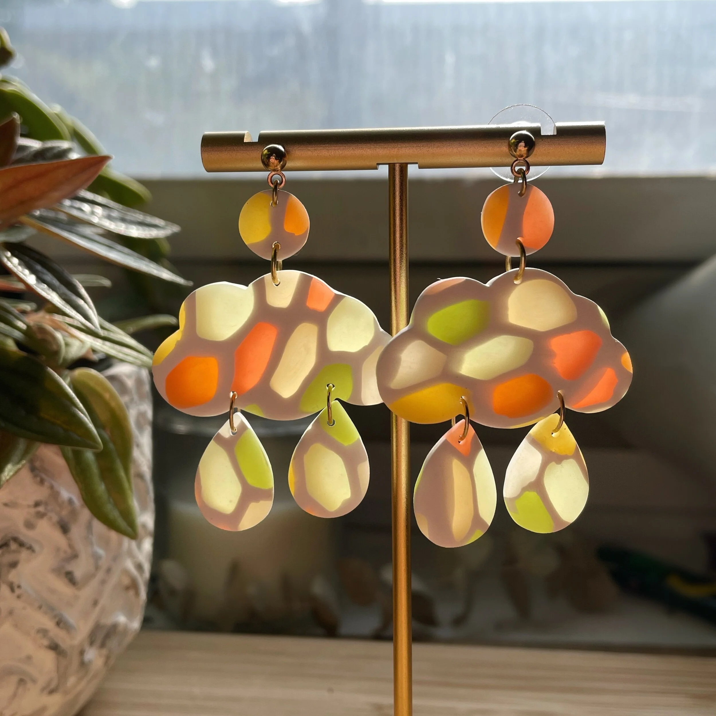 ACC7E467-5F8F-46C4-A9AA-C3874D0DB70F