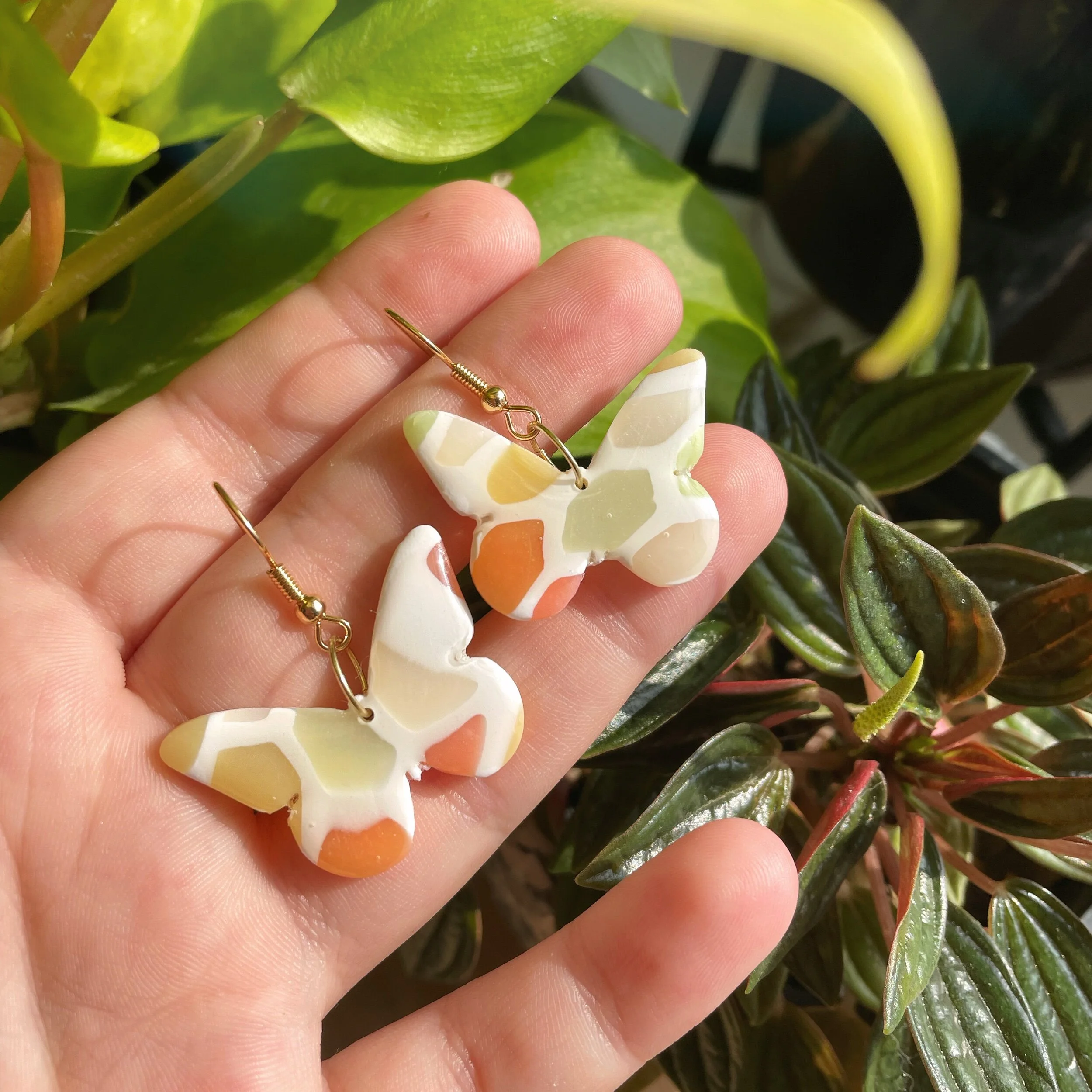 C7246671-F5ED-4BA3-A452-2ECA87D5070C