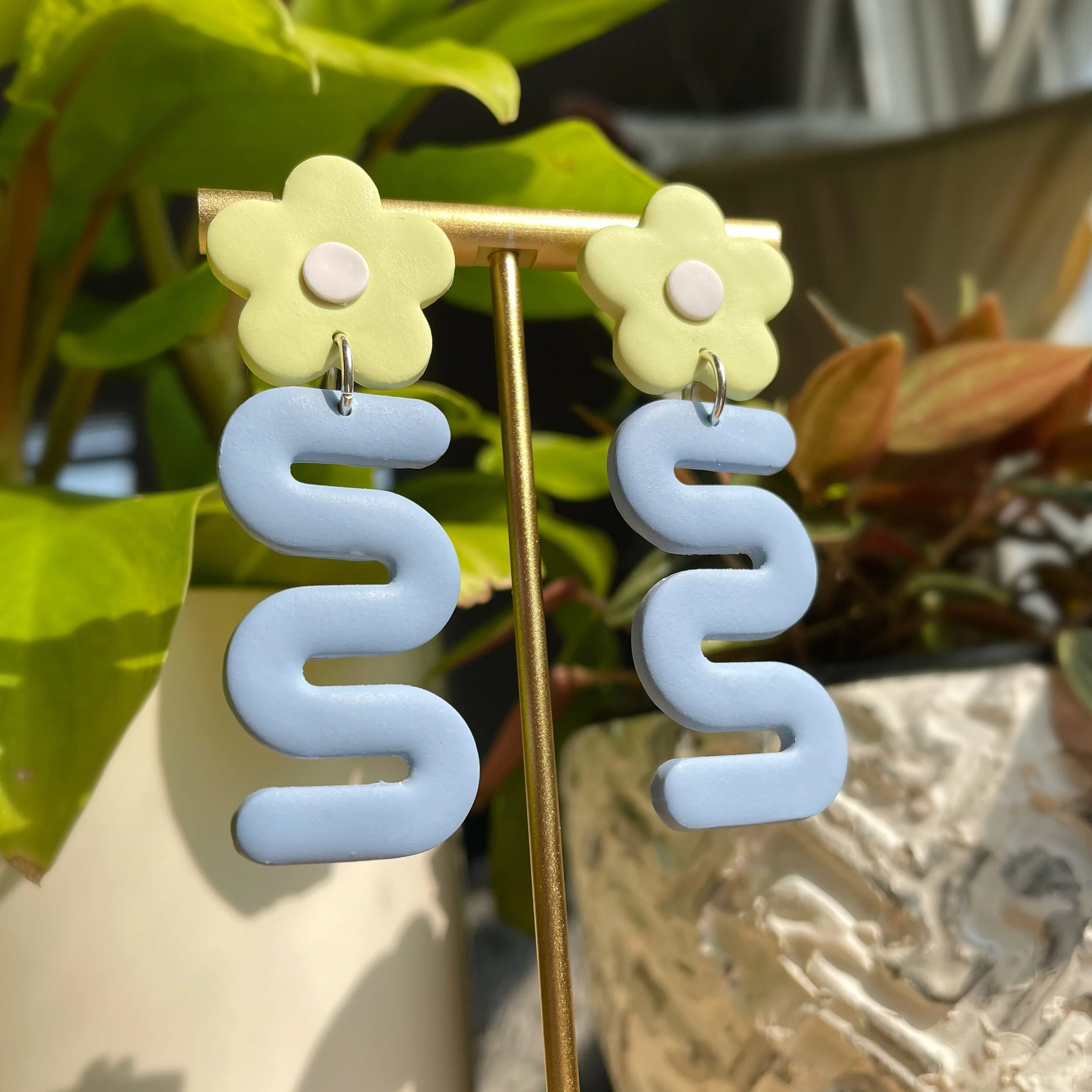 DE7B636A-8755-419E-A68E-630F845BEC82