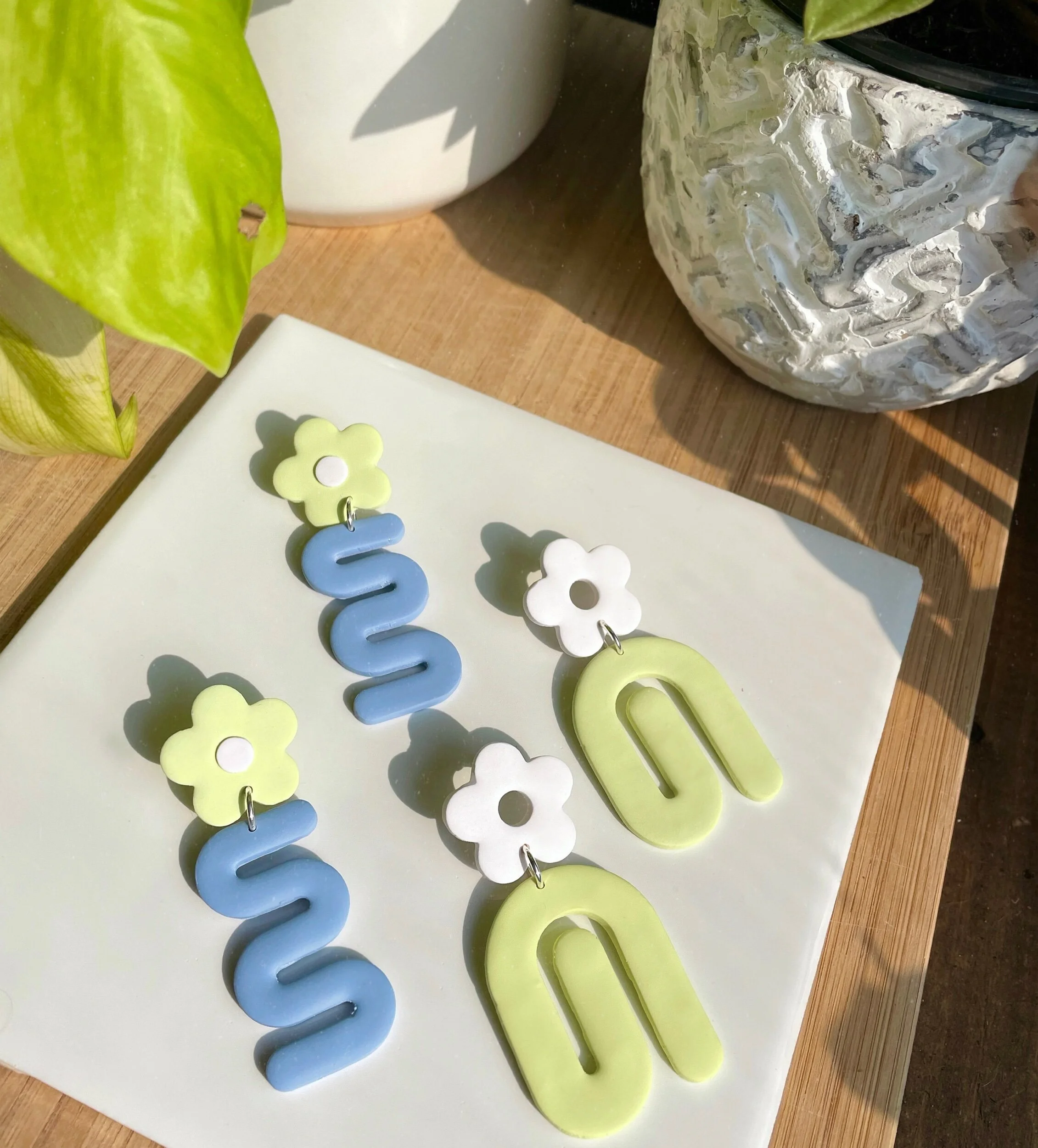 FE5AADE4-1AC6-4CDC-A3ED-8A3BDA6ADB52