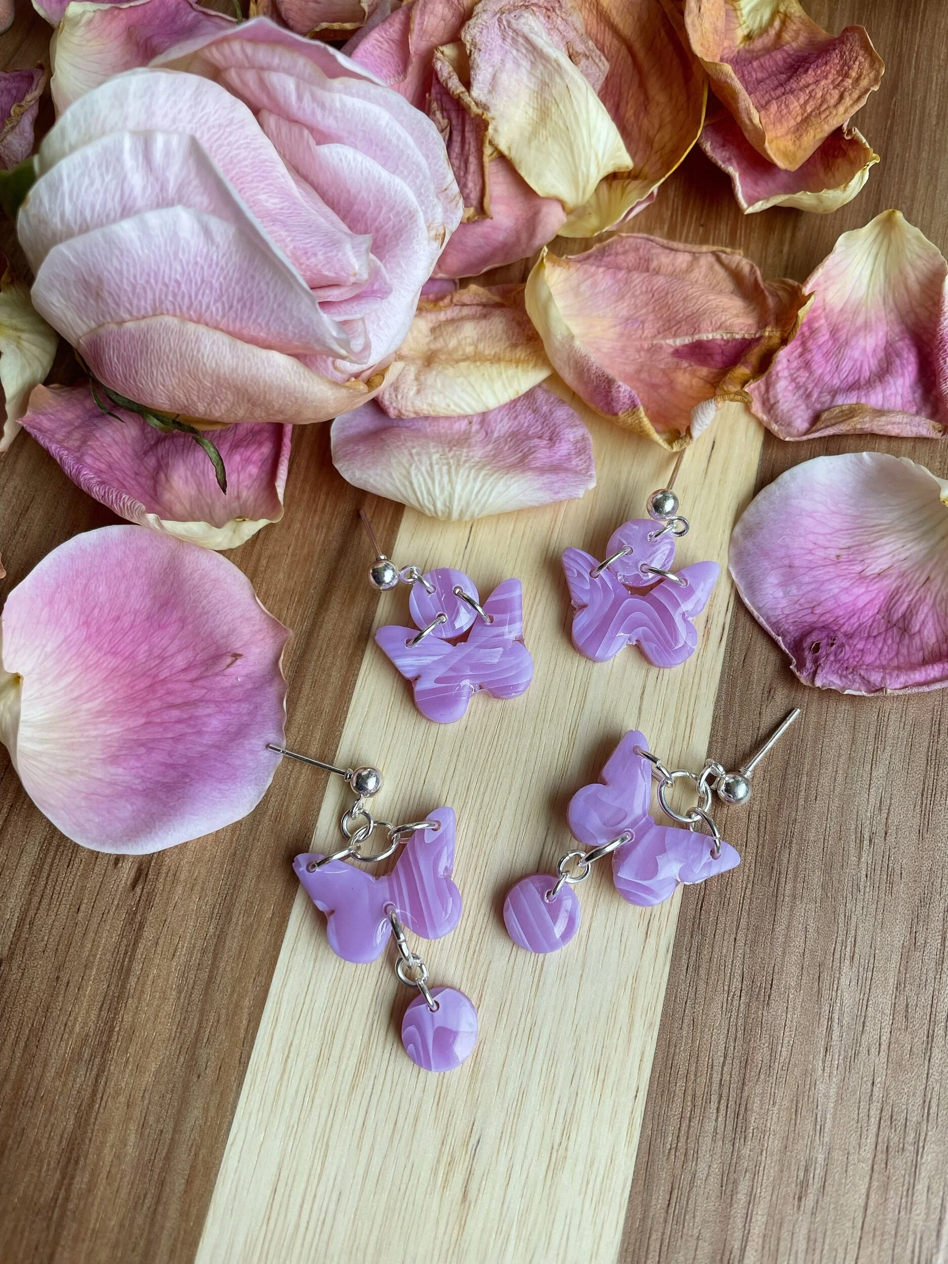 6CA2981B-DE41-4944-A145-6F065D60D17D