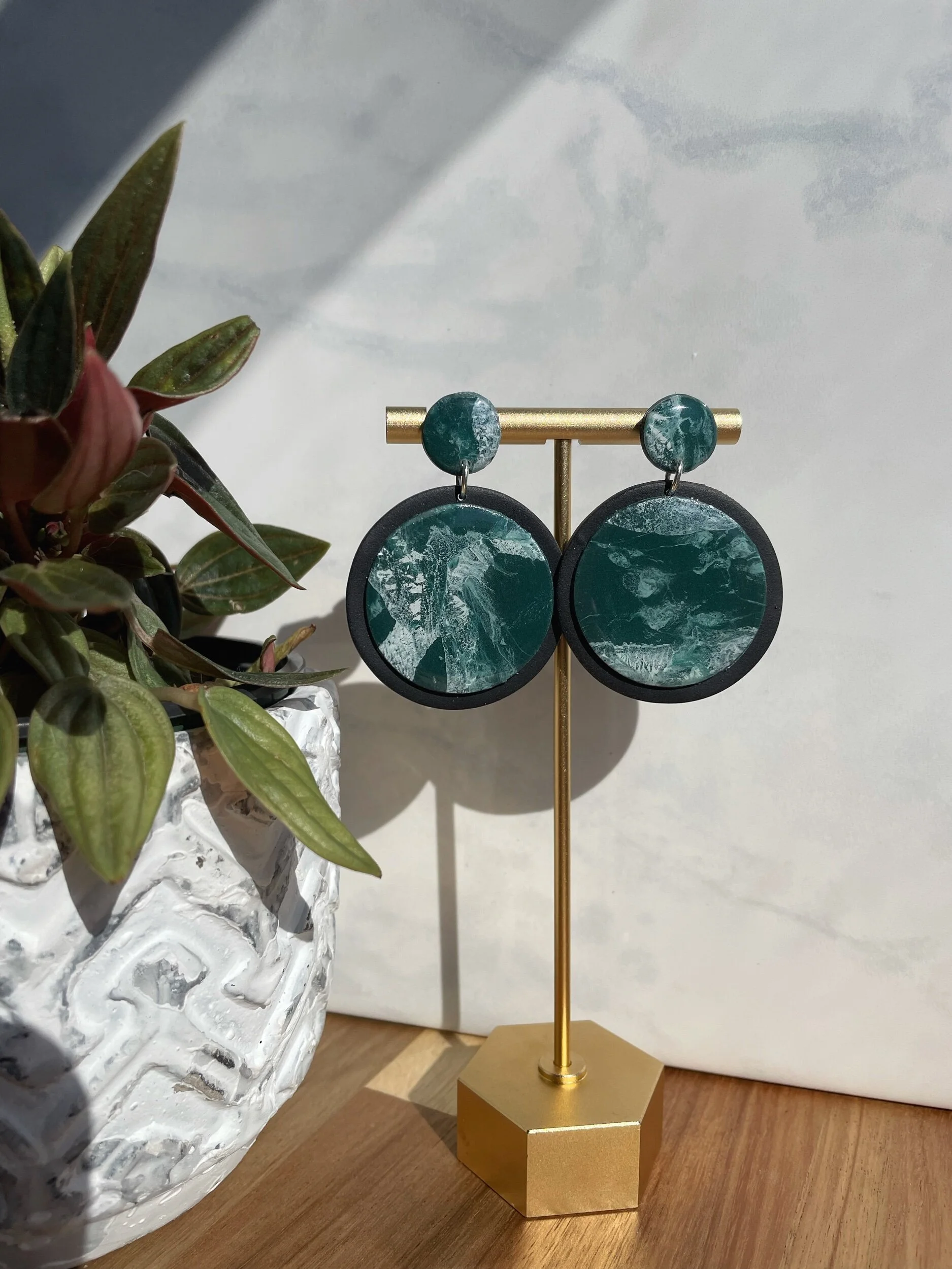 F381C39B-DAB1-4BD0-8787-C3A974FF6B66