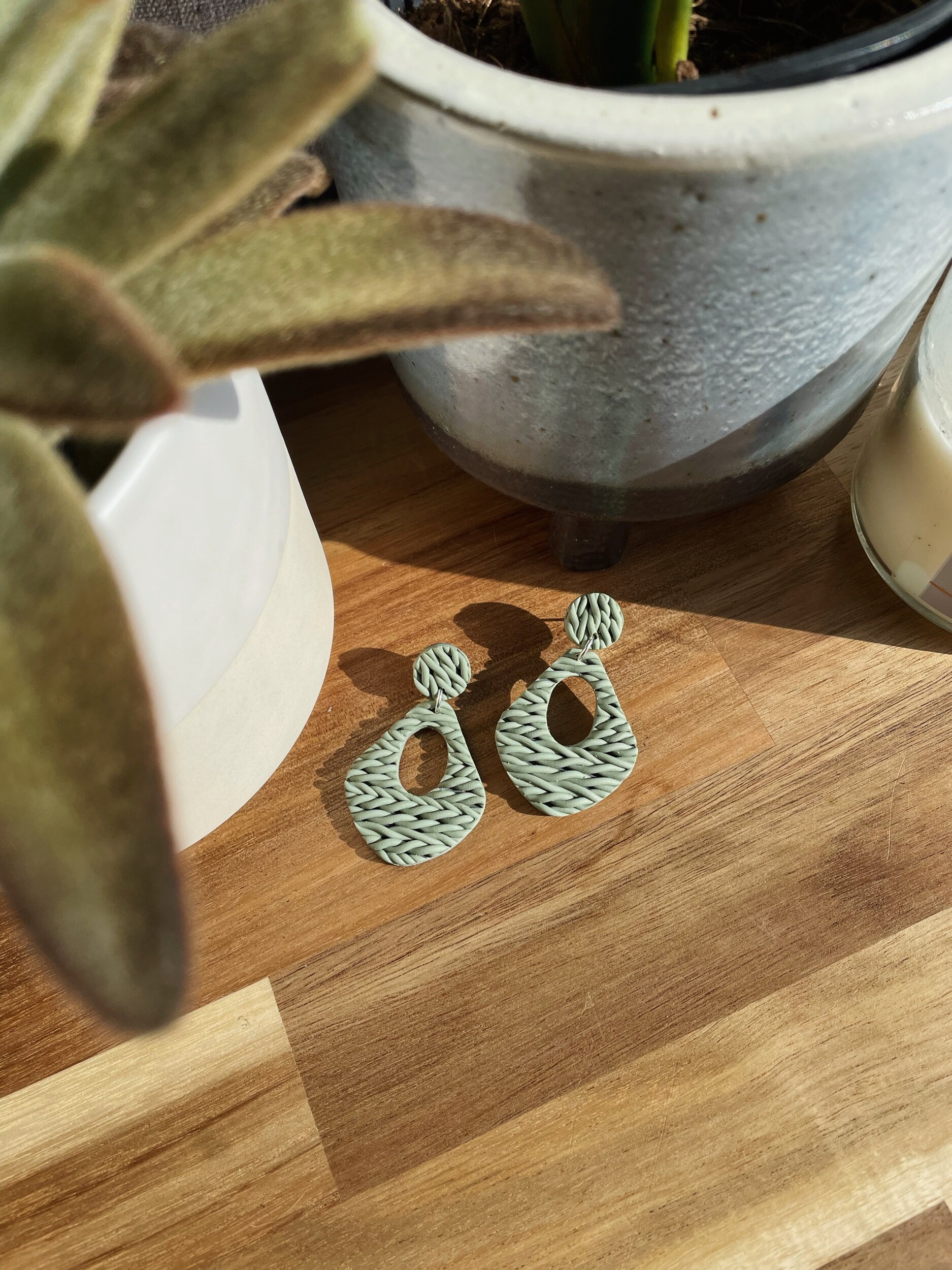 1DC0B061-7491-4708-BFC8-FE481342582D