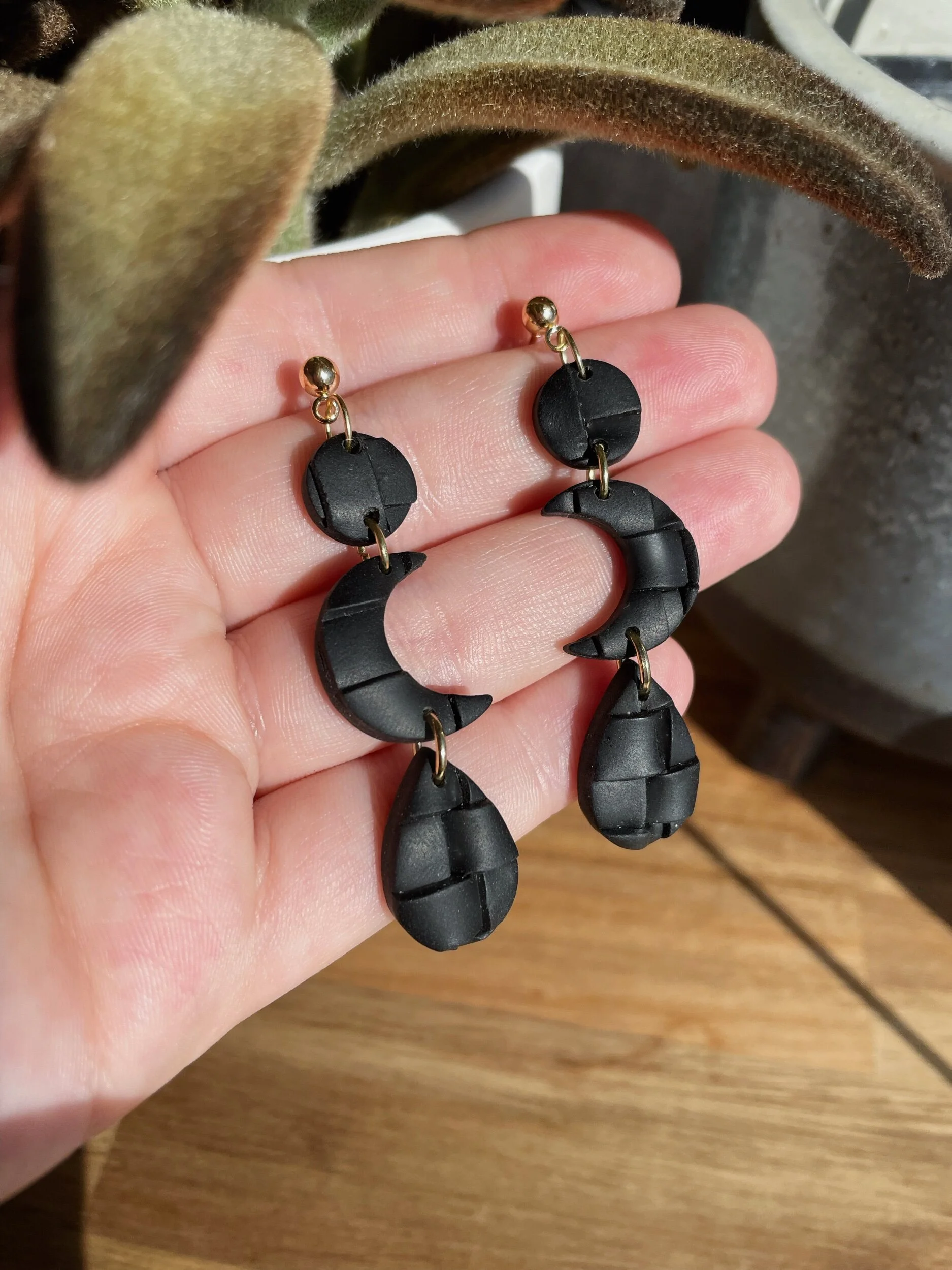 B4642713-63E6-4E5D-8A74-AC570FD2DC6D