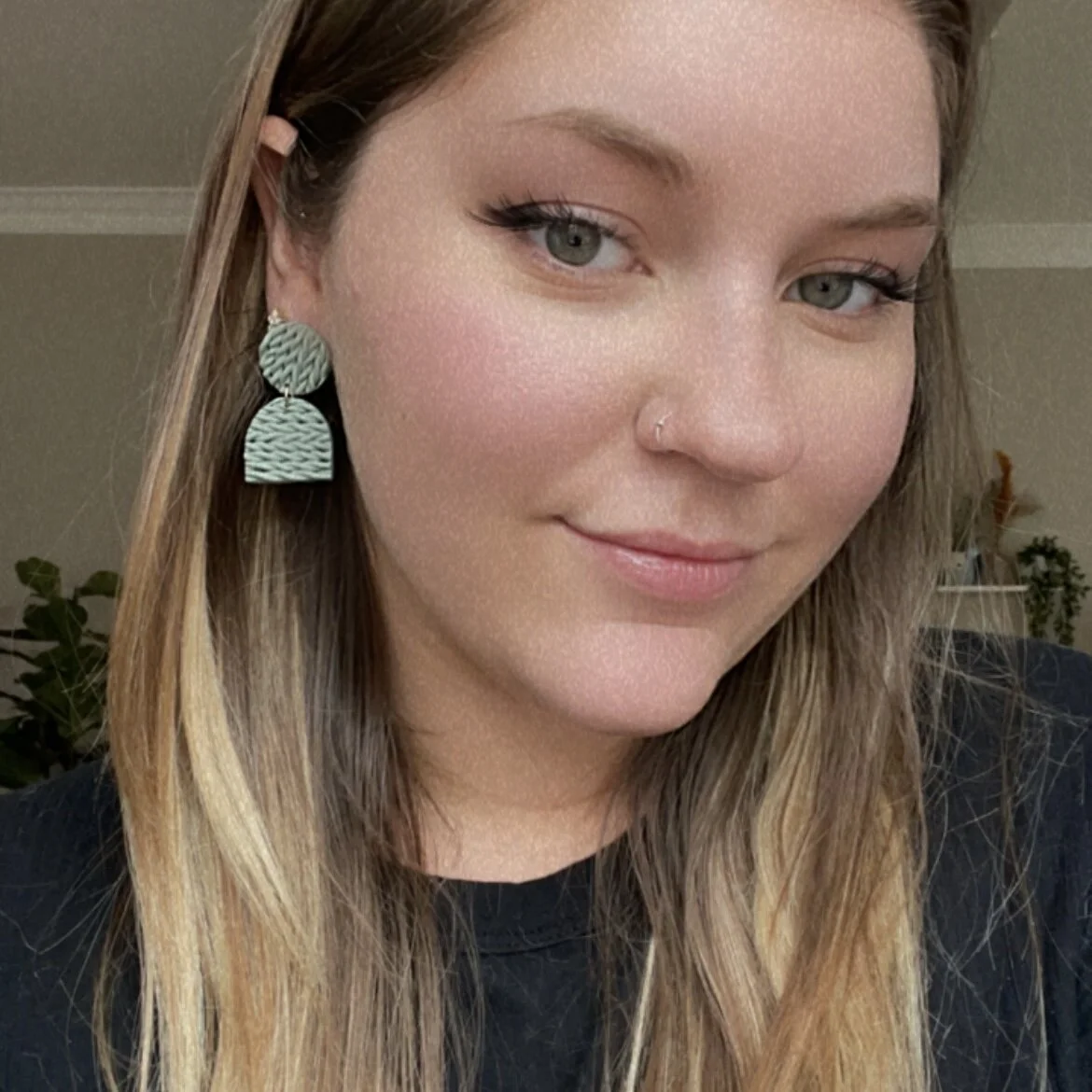 16CF7EEF-A23E-486A-9CE7-38B998354779