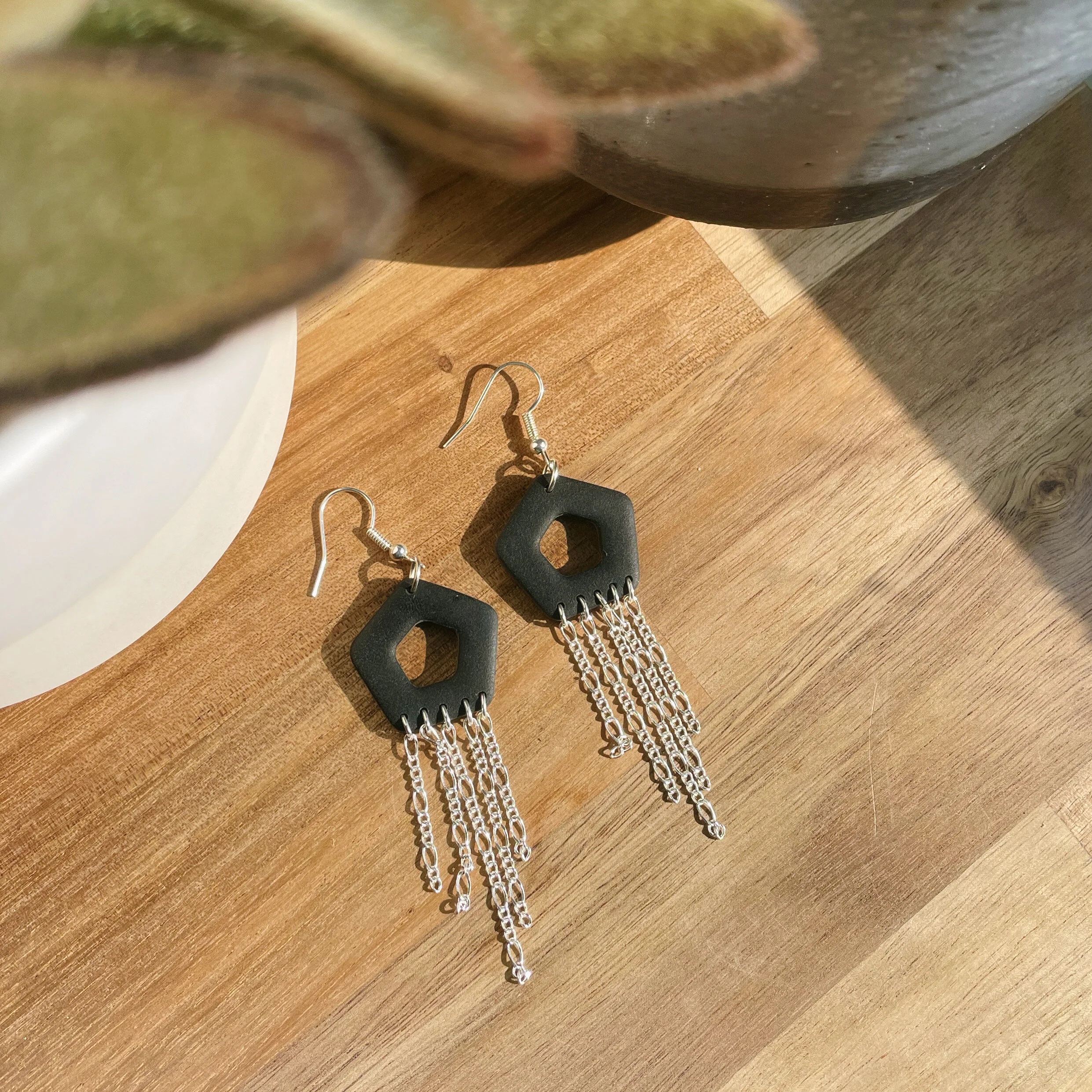 7B8F4DC4-4BD2-4F15-AFDE-9A06473A3789