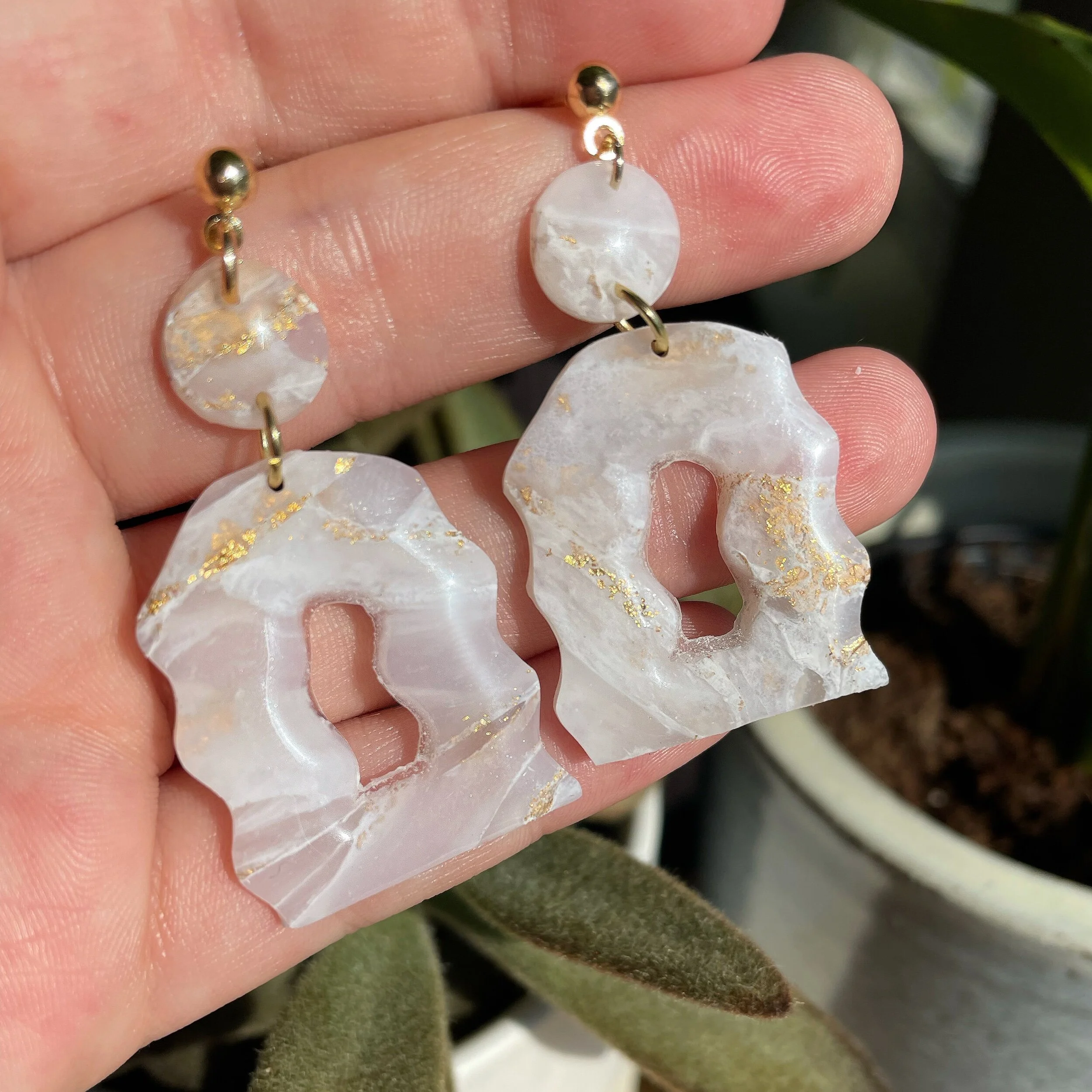 4A6E30FE-DD0F-498E-94E6-1FEF6F634787