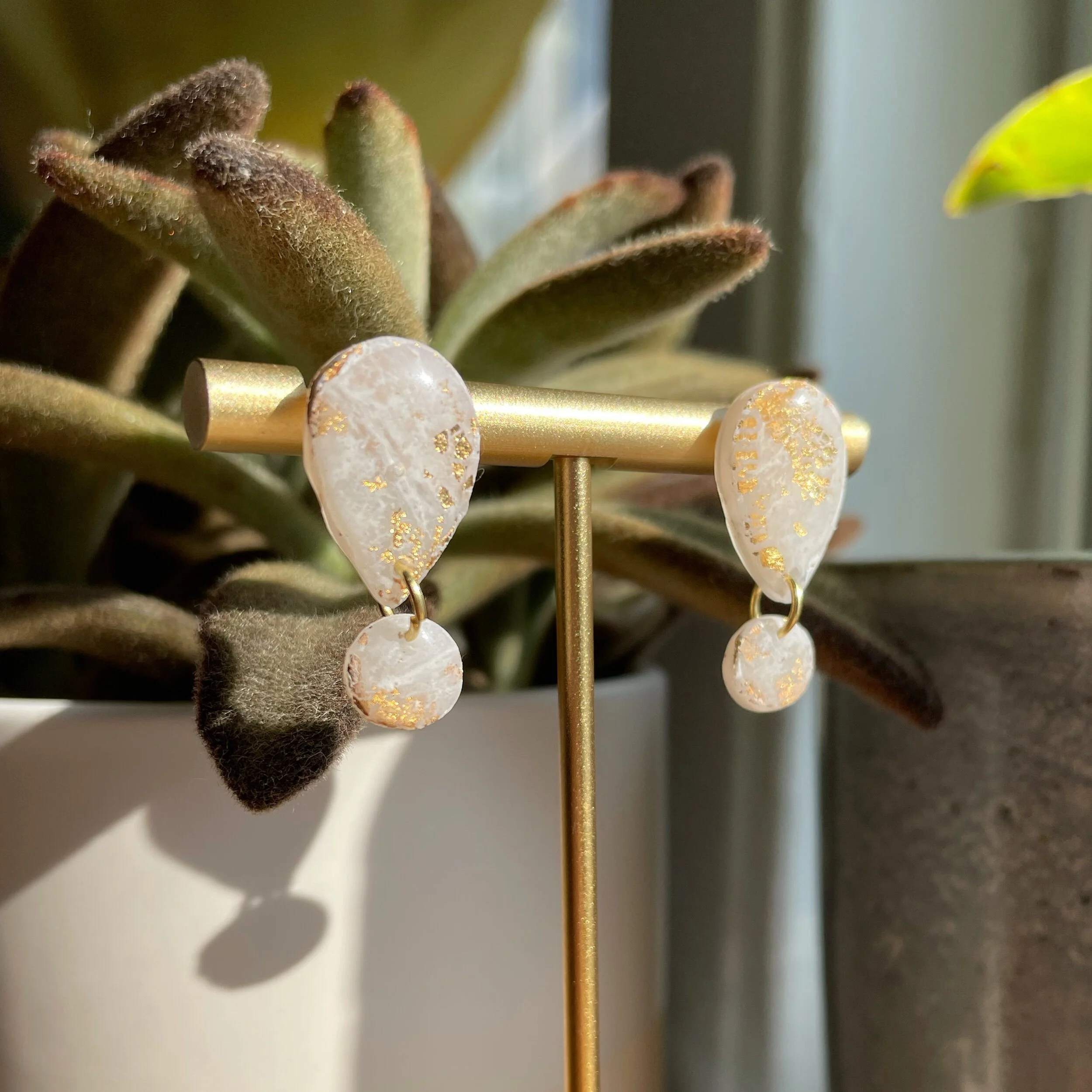 86565575-3BBB-46E1-8FC4-4390F2EB00D9