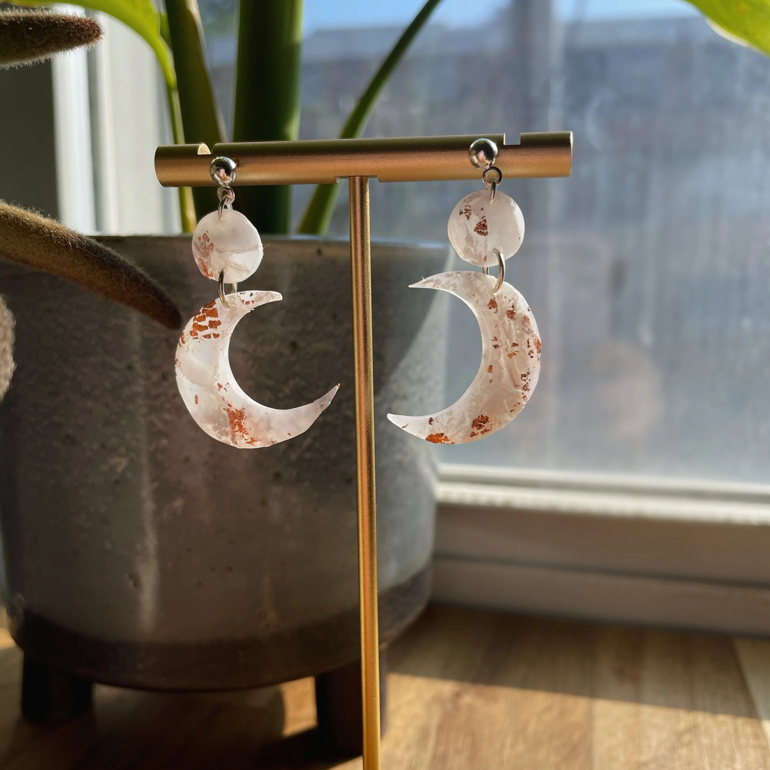 B74489F6-C9C0-49D2-82E5-35971F12369E