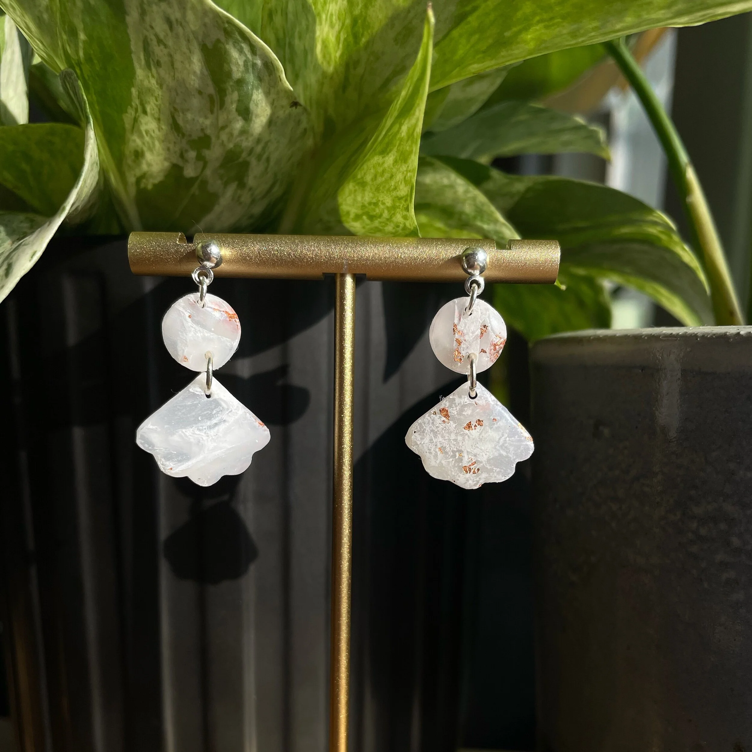 EE4C2C3F-339B-4896-A88D-90C3139F75CE