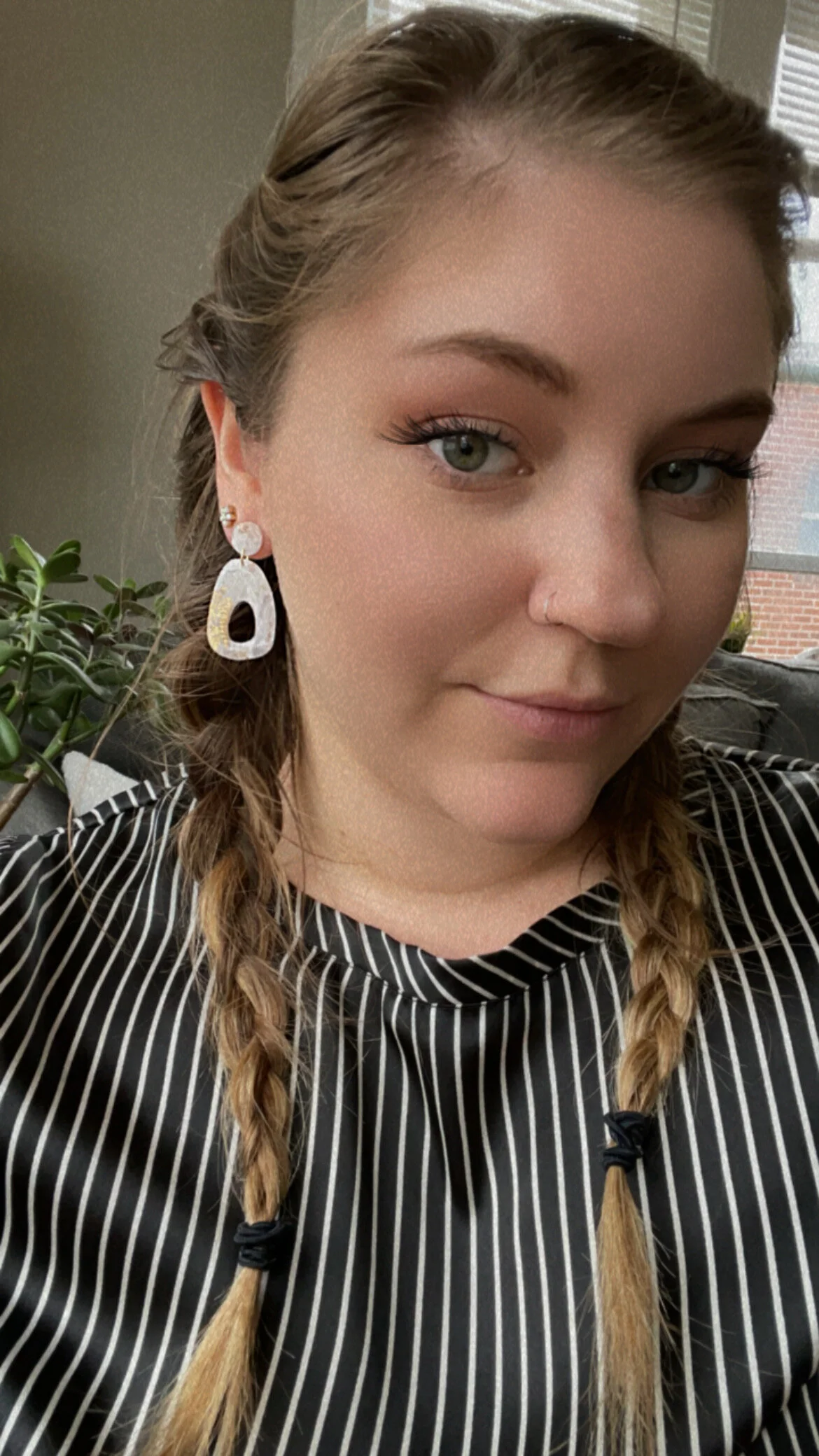 D7039648-C09C-41B4-88AD-5E469974BD9B