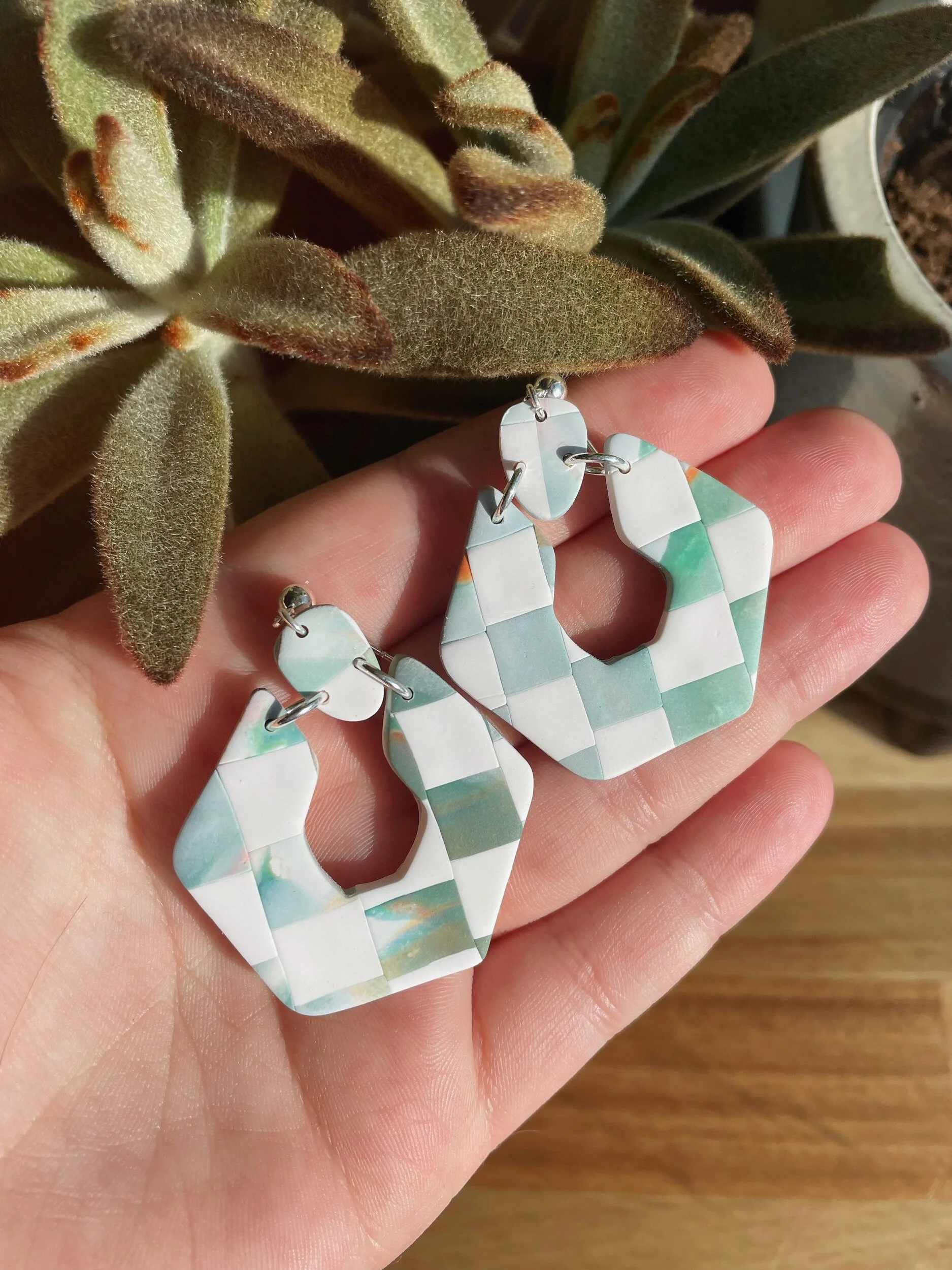 F4A4DE71-707A-4C2E-A813-CE124D007CB3