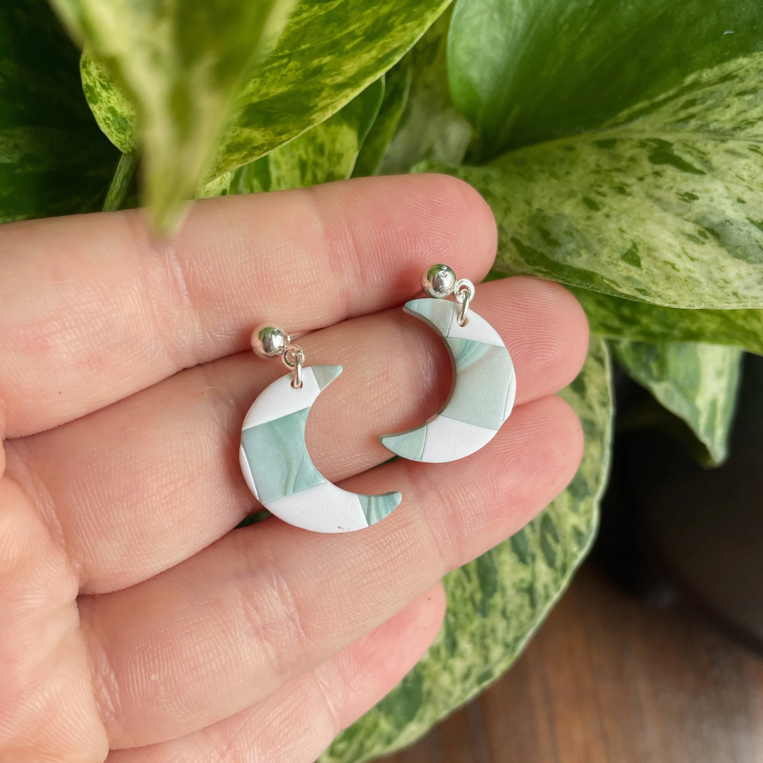 56F0BA47-6583-44A9-85D0-E9E29E644DB7