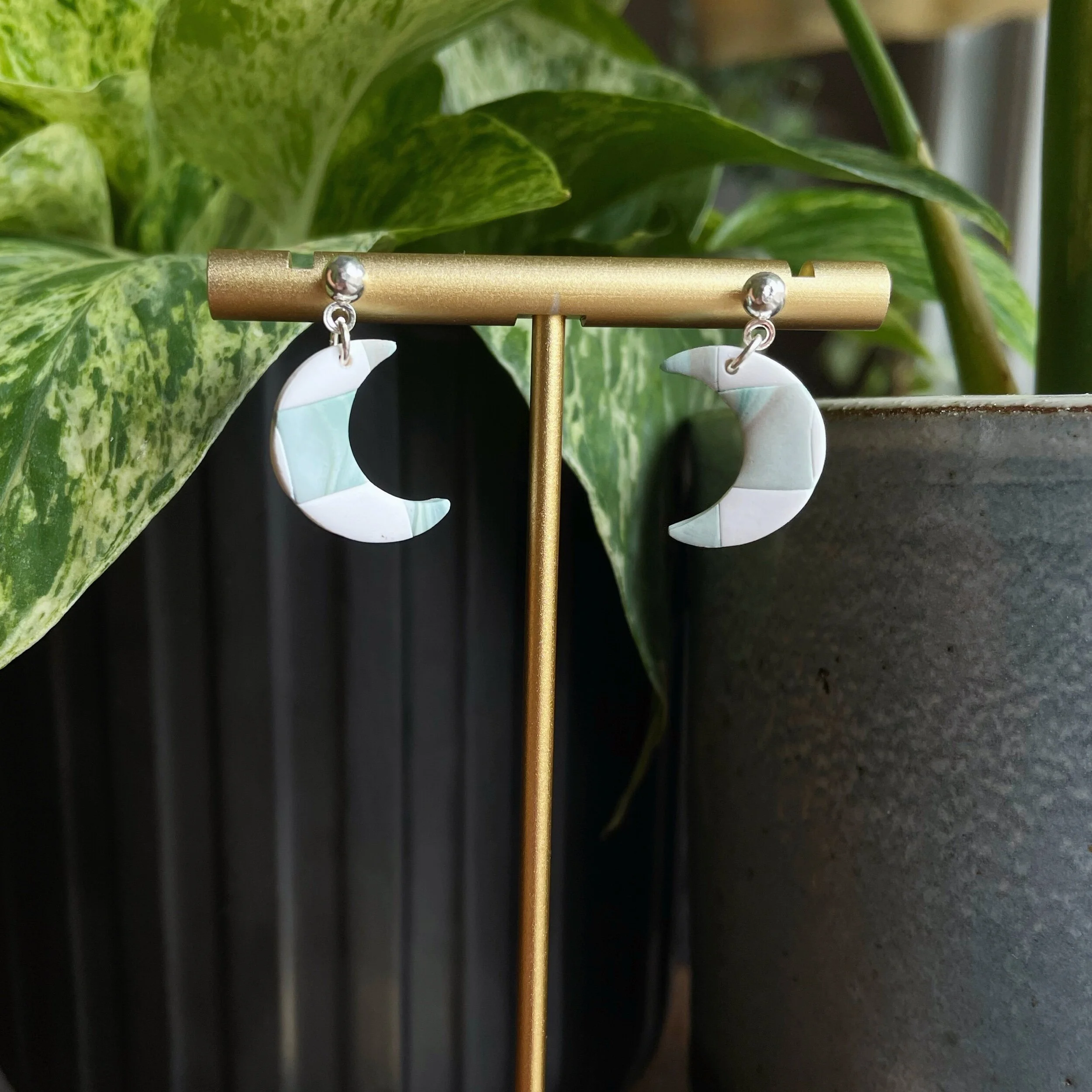 28FE093E-7358-4982-B49C-6A98B56845FE