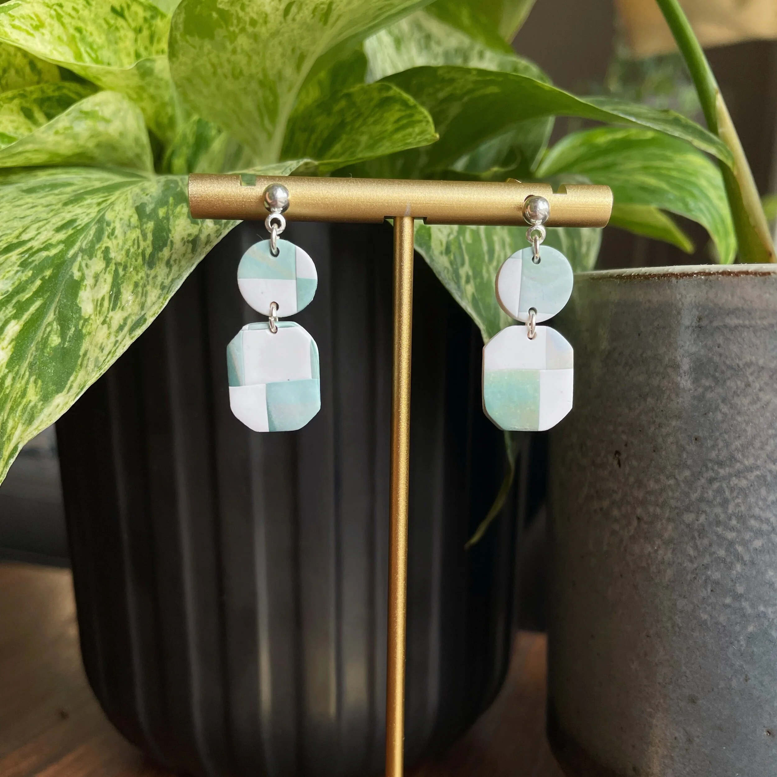 3FE2C016-49D3-42C0-B41D-293C9C6A8D95