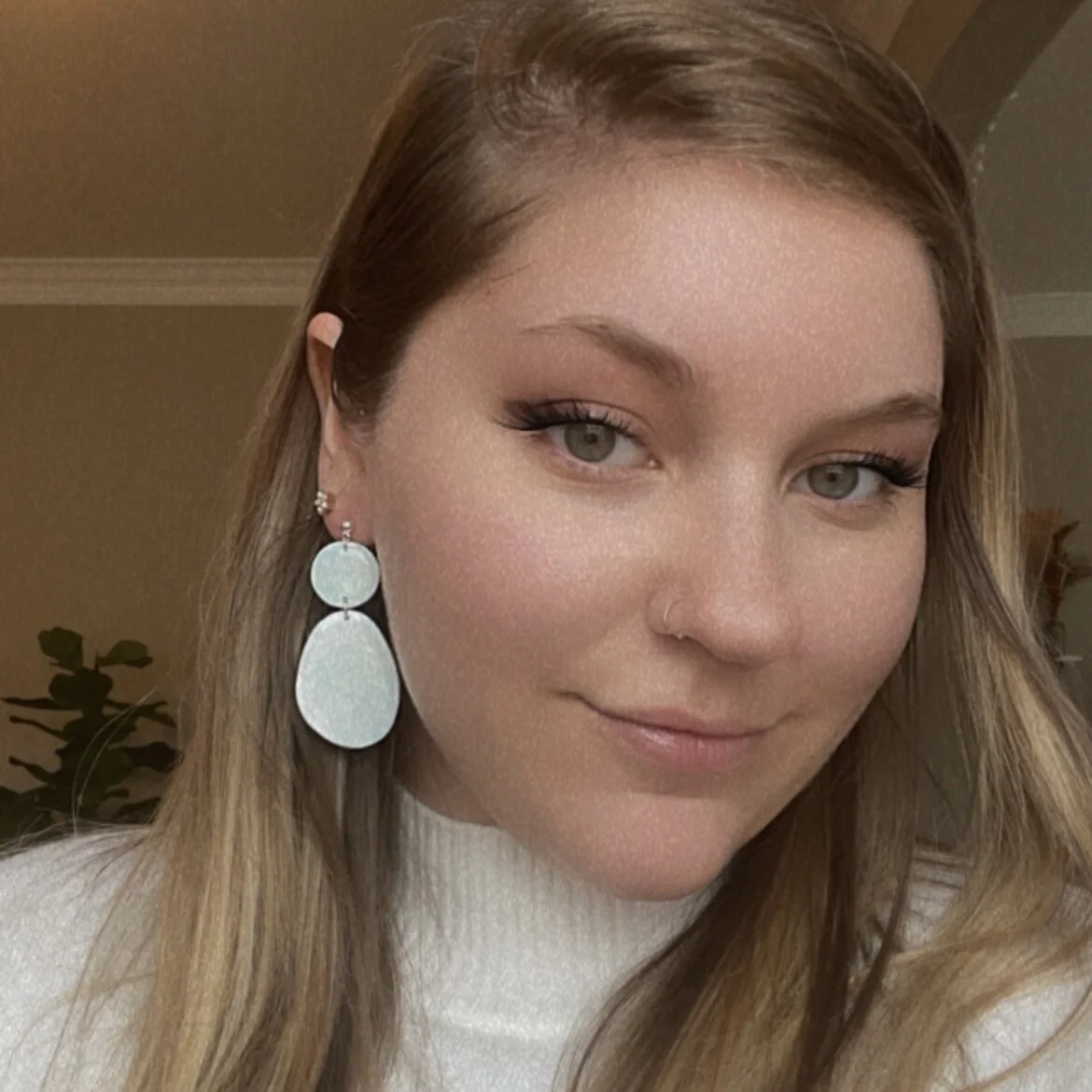 23237279-FAA2-4A18-97B1-F1DABA180115