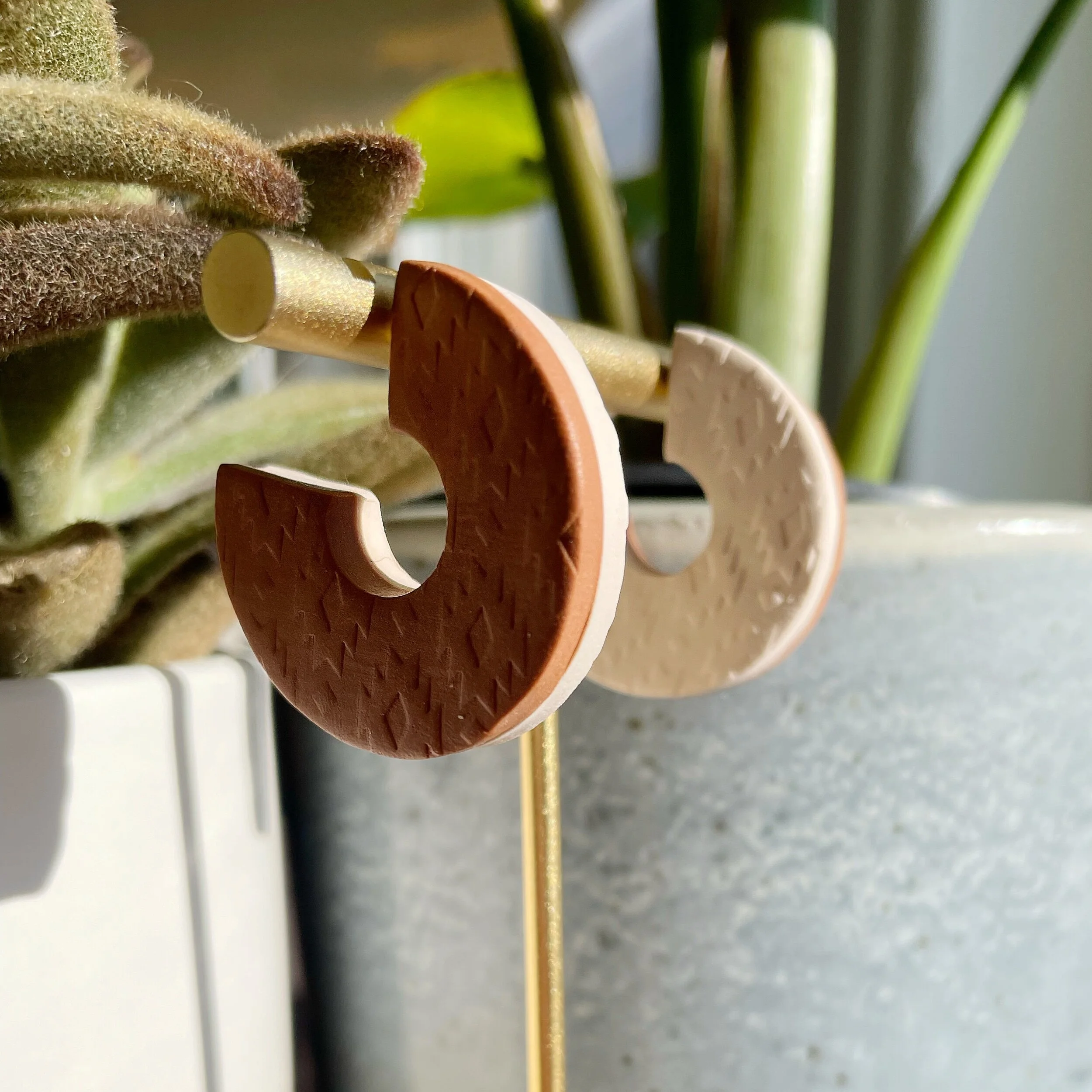 7160E622-4577-47A7-89EB-AE42FD7E3D20