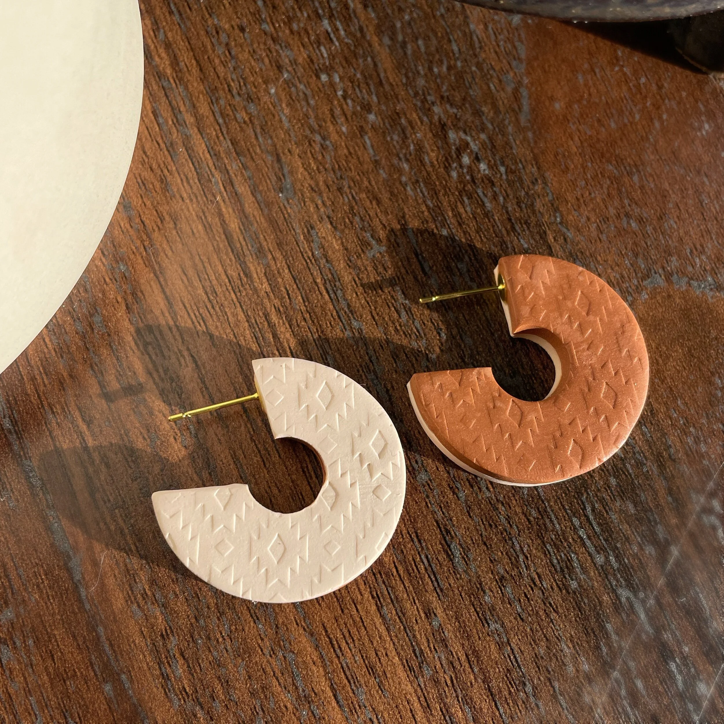 5D10273A-7E4C-4991-A6F5-588B269D12C0