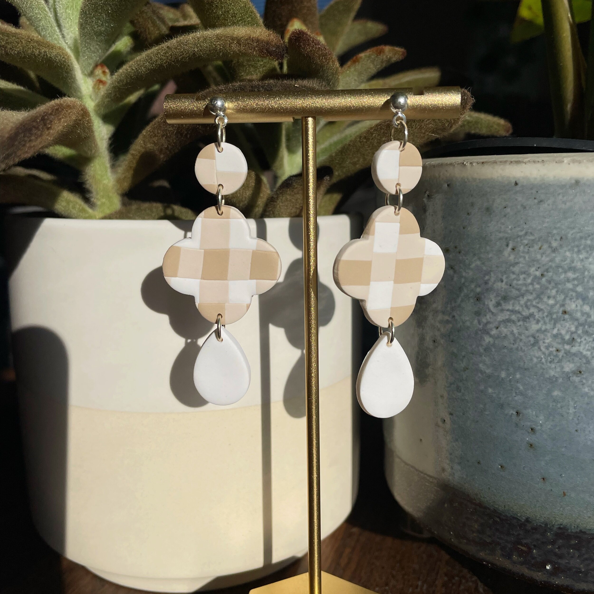 D3A0793B-F96C-4C10-AC7D-89020C20211C