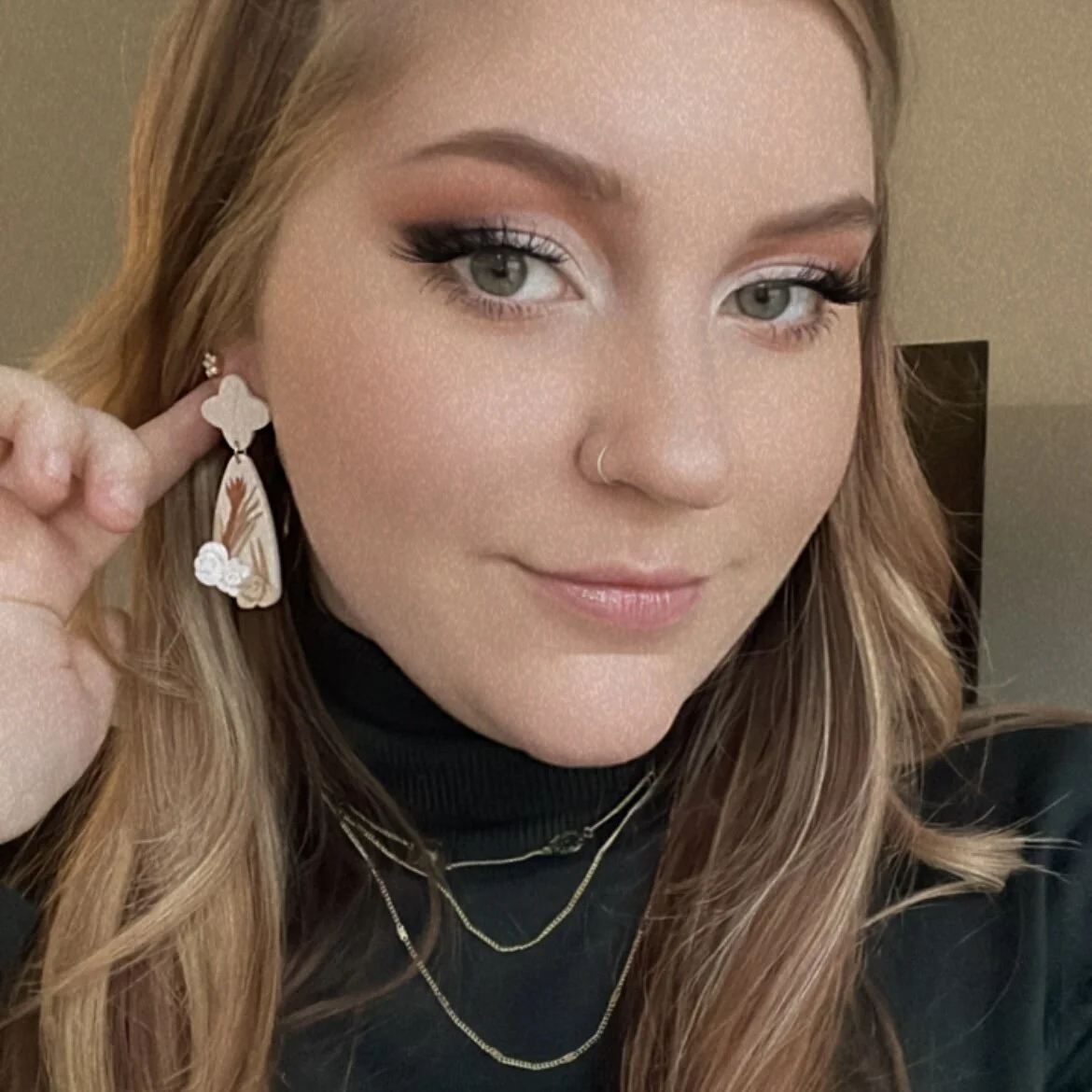 D4718F78-41FB-42F9-9688-240737DFFF1F