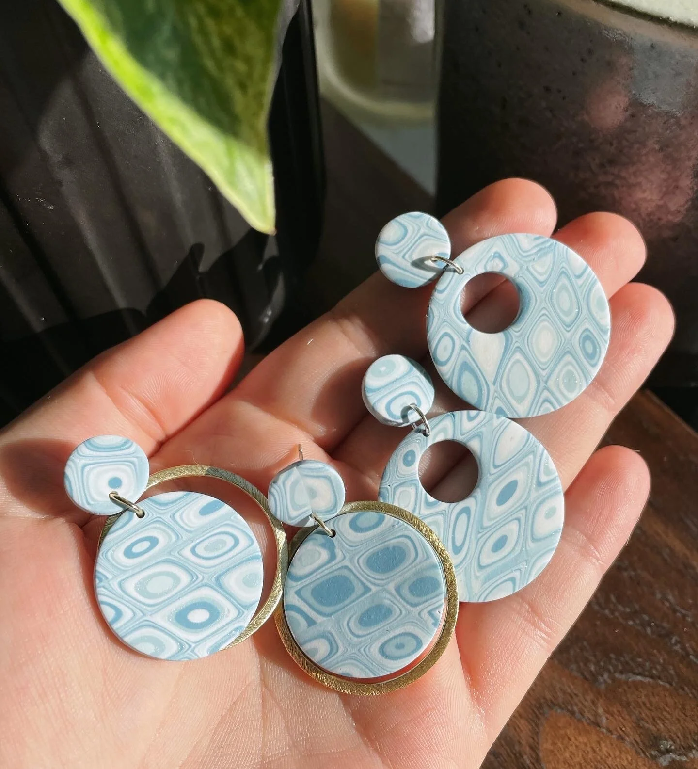 F9EECB74-9917-4FD4-92EE-D85A00333828