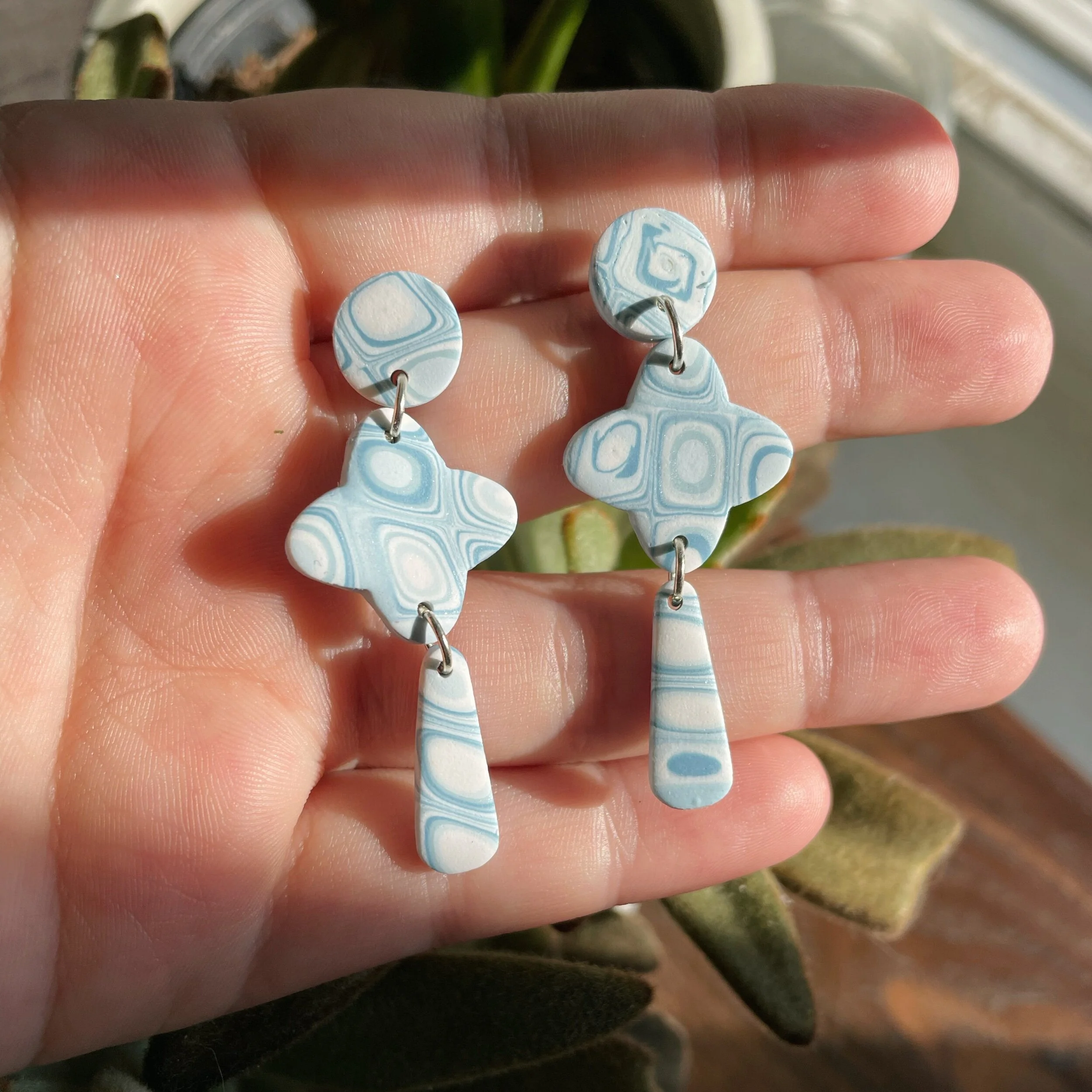 EA58299D-624C-4125-8CEE-FA2BFD2A1ACE