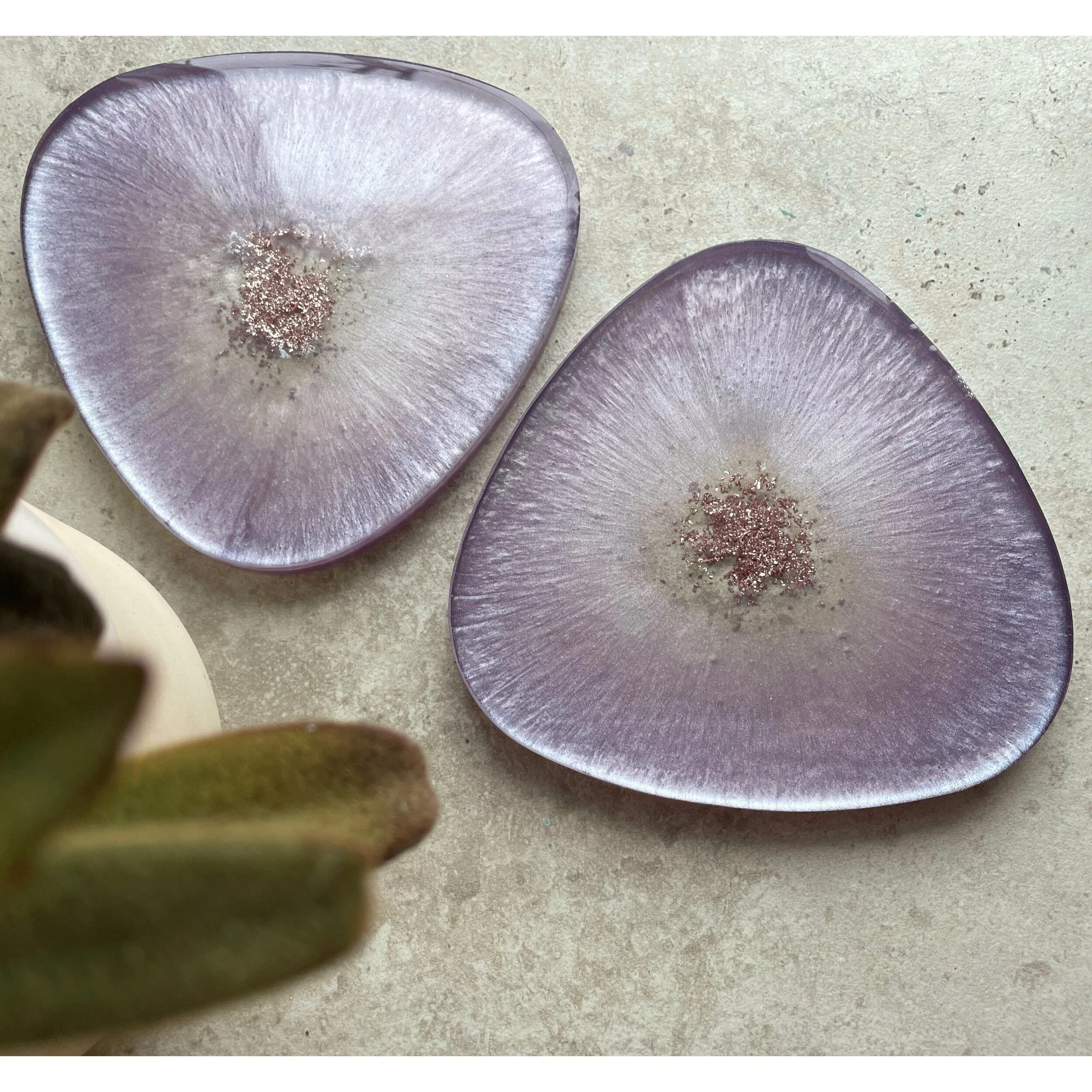 B6F18B28-4F0F-43DD-AB32-B263A5239378