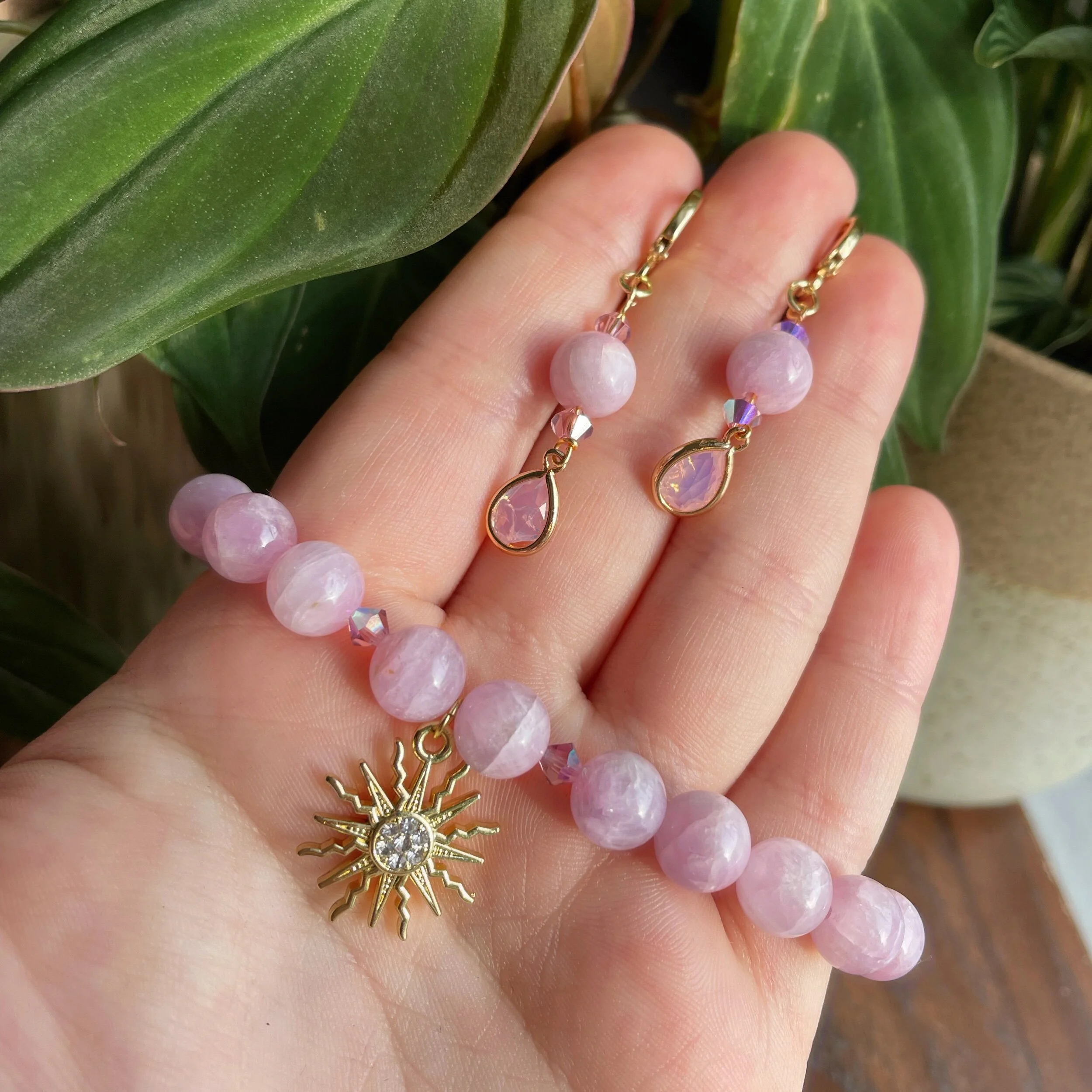 7A16499C-B088-4A05-8B4D-6022F9644608