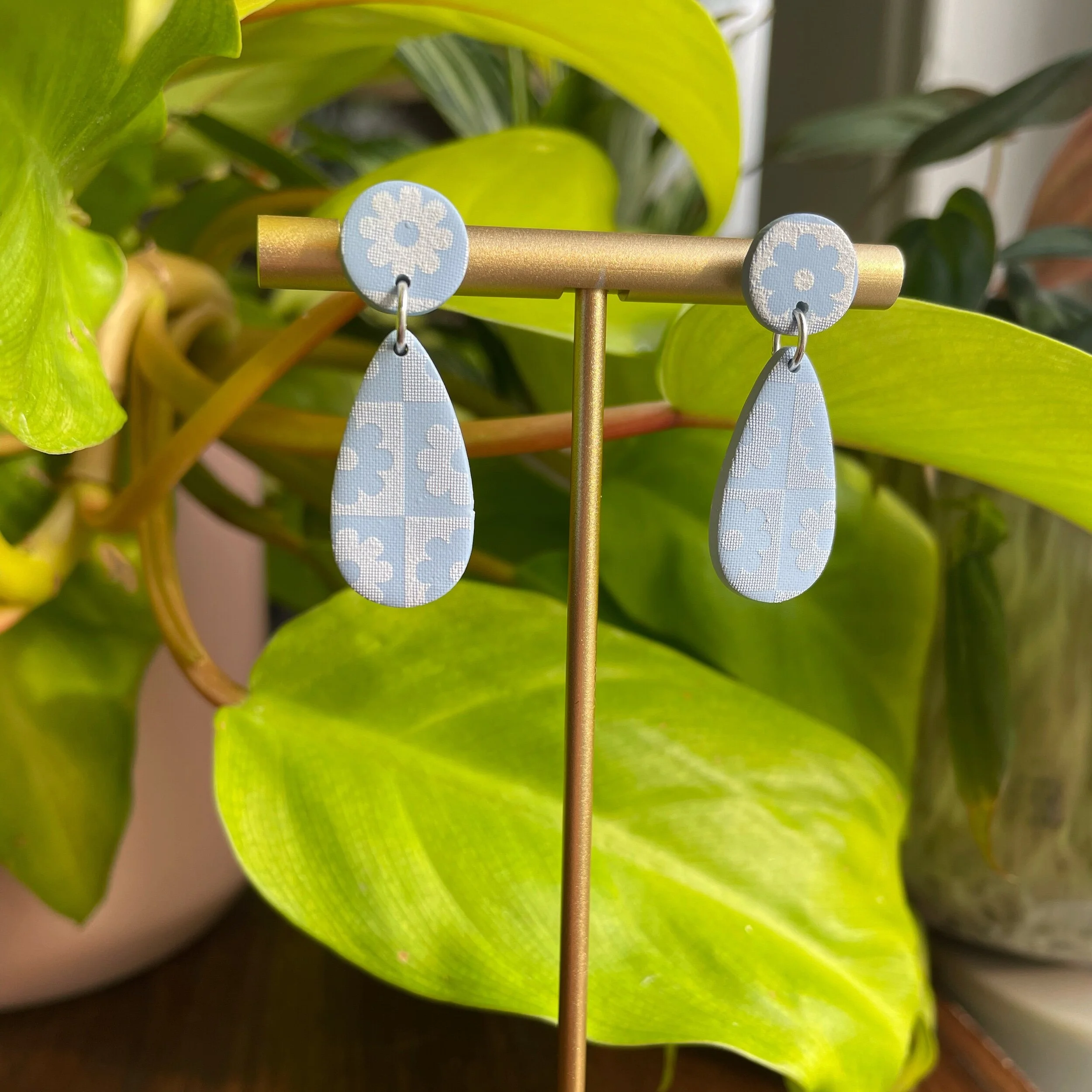 33EA24AF-1DDC-4523-883A-CDB6035A8CD4