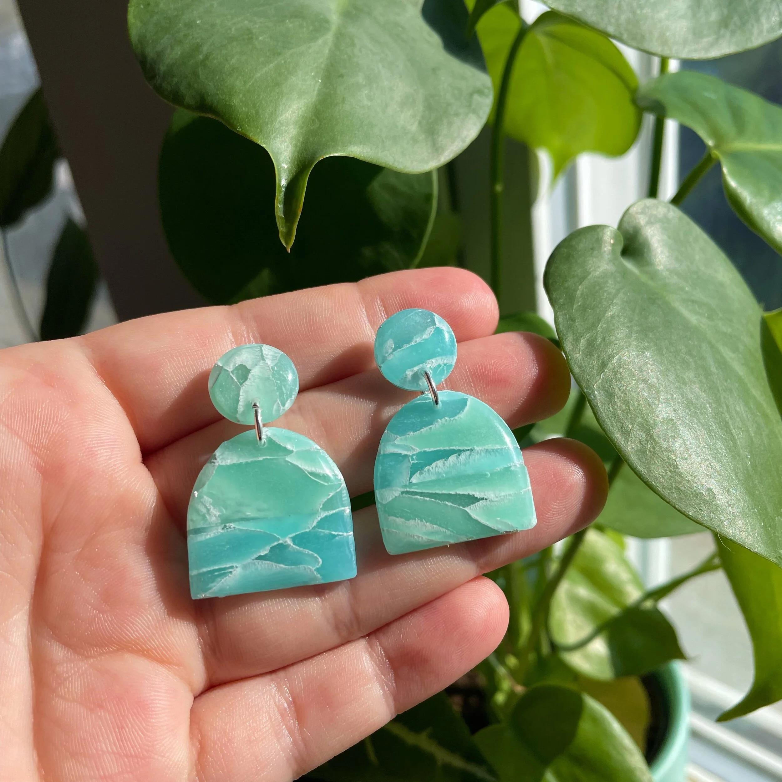 06BBAE09-CC31-4B7B-AAFD-7A6F63CF6A02