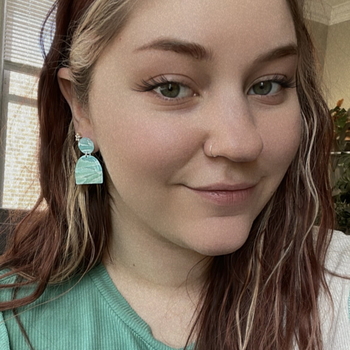 6F7A0EA9-4C0D-4FAA-9866-A1418B1FFDAD