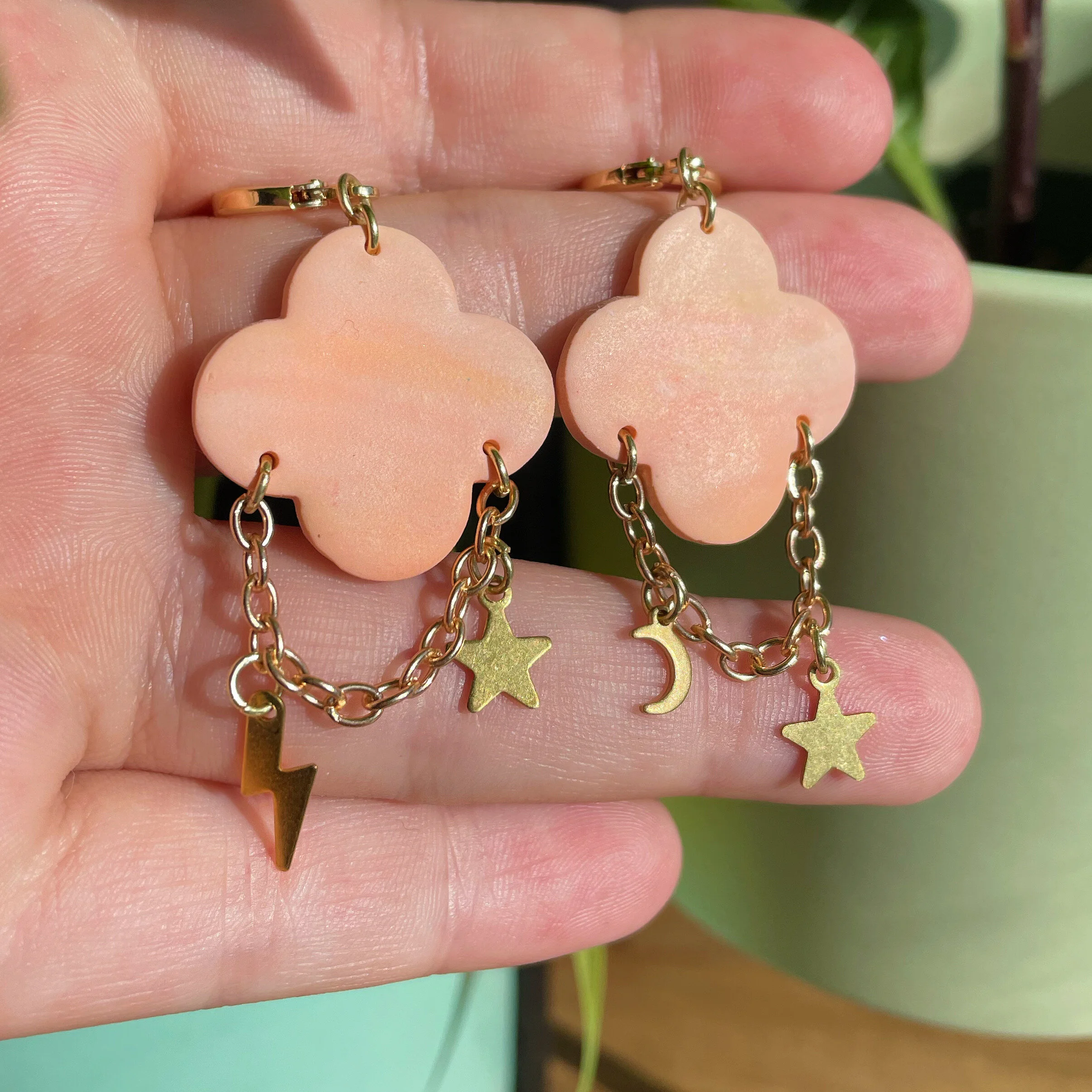 27C09436-72F5-4AD6-A73C-1303D9E9FADA