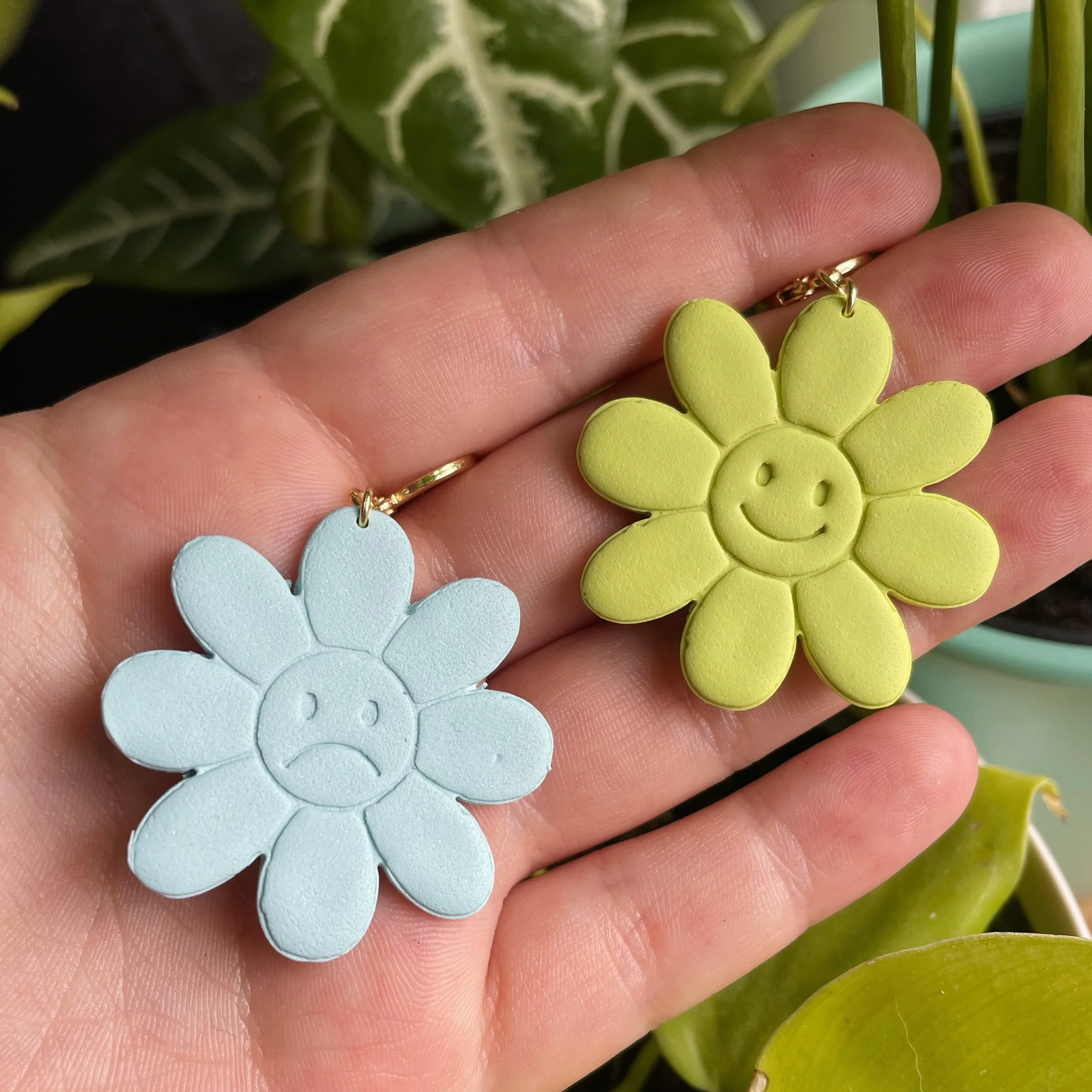 CDFBB739-5B8D-4155-98CE-241F0279E2B3