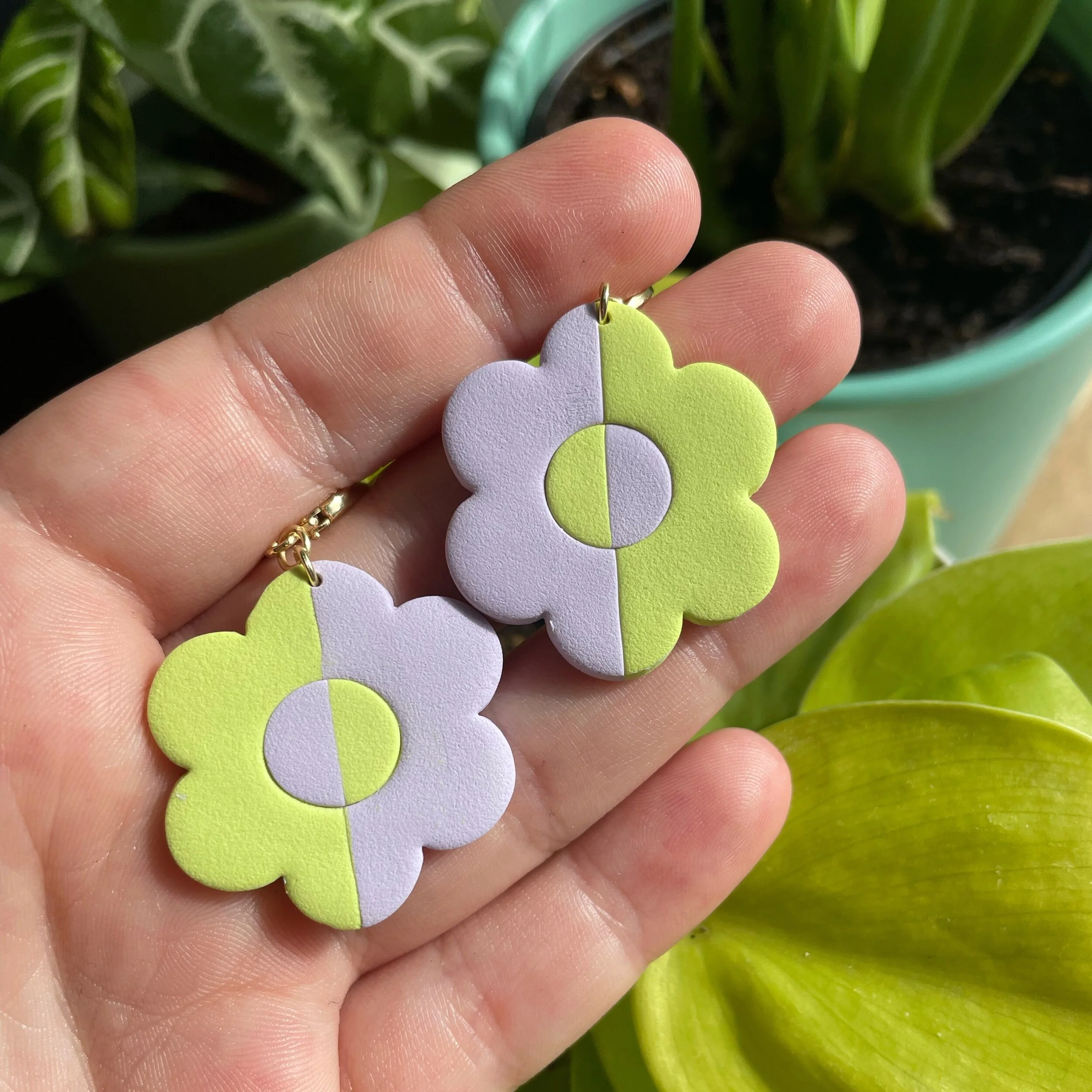 28DEDC9F-67EE-4906-8F55-B2BEB56DBE8E