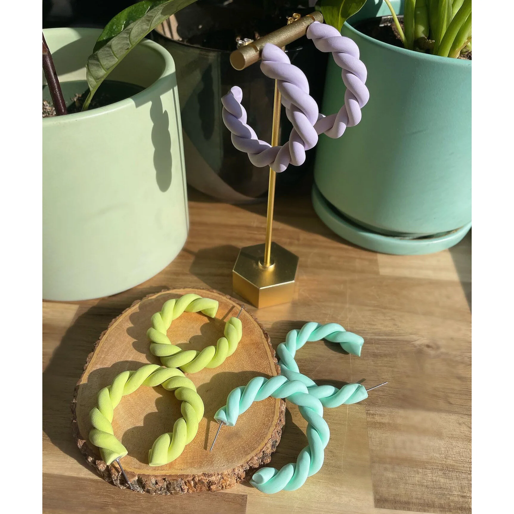 82E9F810-0FF1-4F5F-A4F7-E51730169C1D