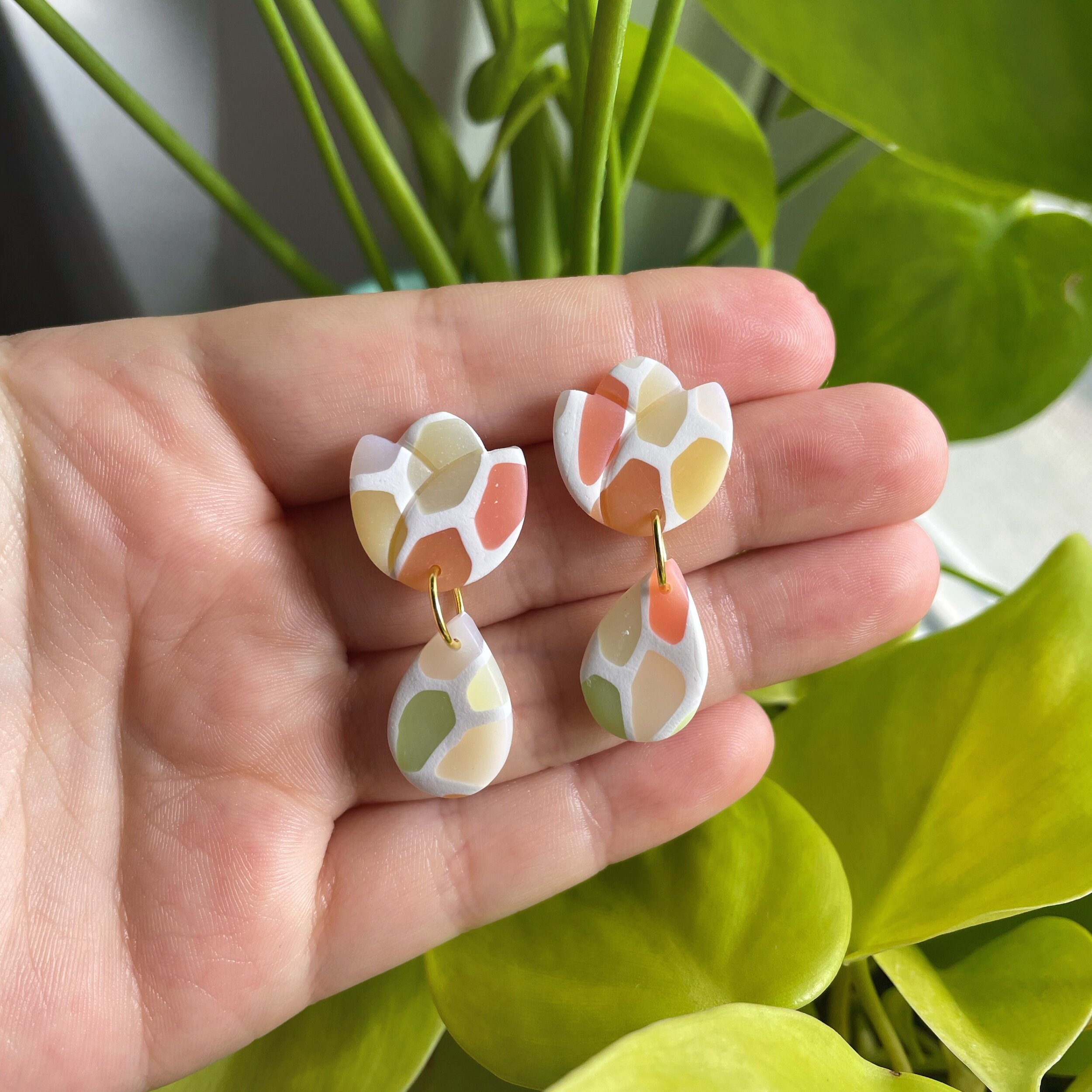 EDC7E21D-643A-485E-8448-9973145D8C44