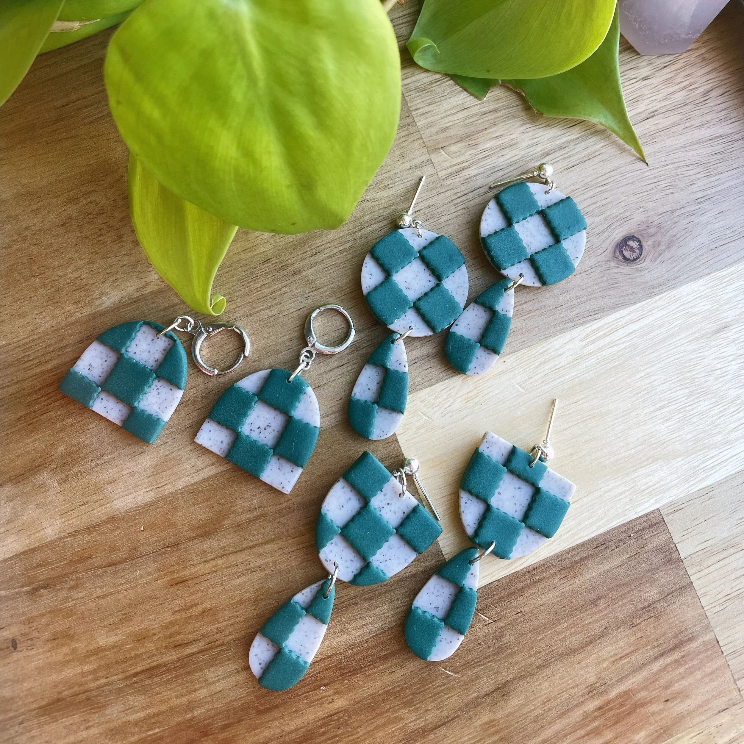 DF3393F0-C02E-4EC7-AAC8-3292246898ED