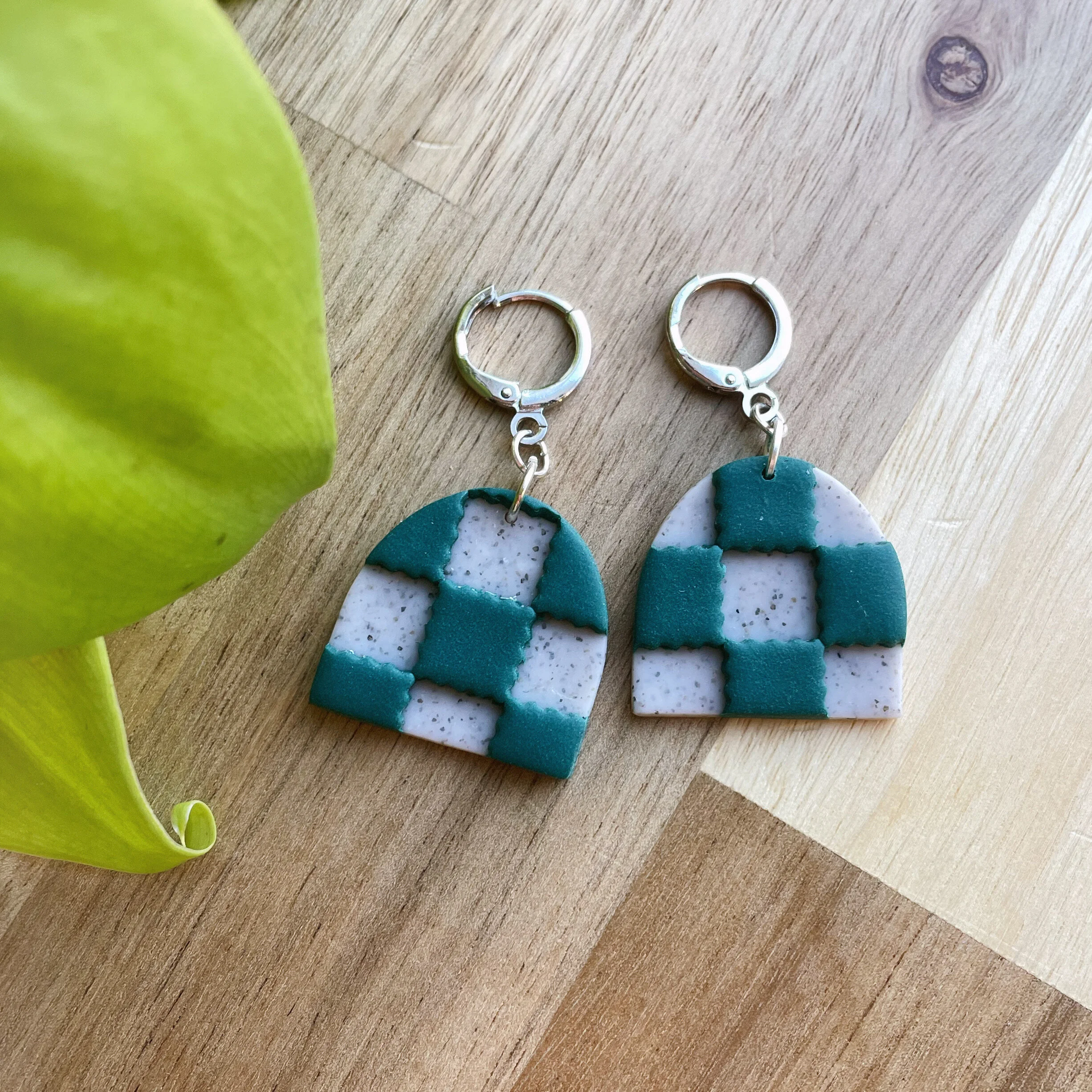 C9A886DF-1765-487F-8EEA-BDFE1A0A8EA3