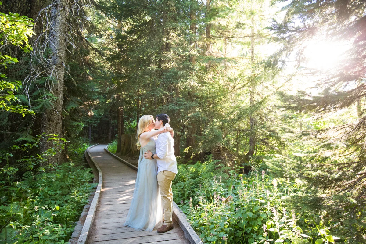TrilliumLakeEngagement-025.jpg