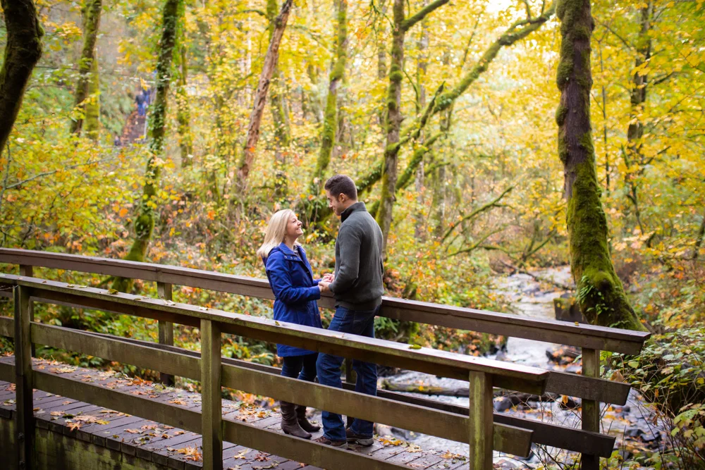 Columbia-Gorge-BridalVeil-Engagement-024.jpg