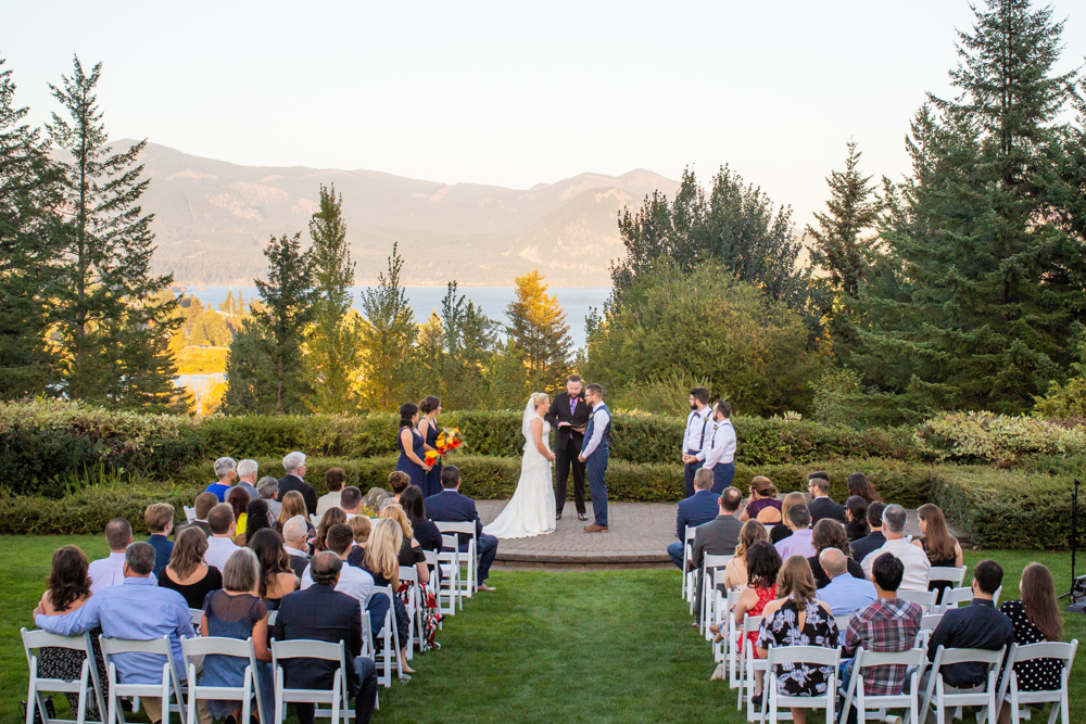 Portland-Skamania-Lodge-Wedding-44.jpg