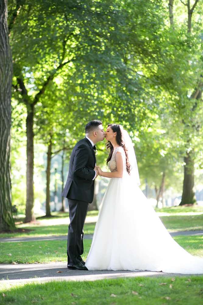 DanRice-Portland-ArtMuseum-Wedding_035.jpg