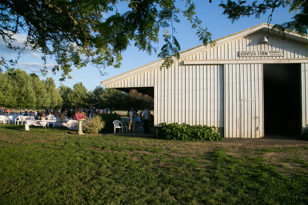 Oregon-Wedding-AtavistaFarm19_0156.jpg