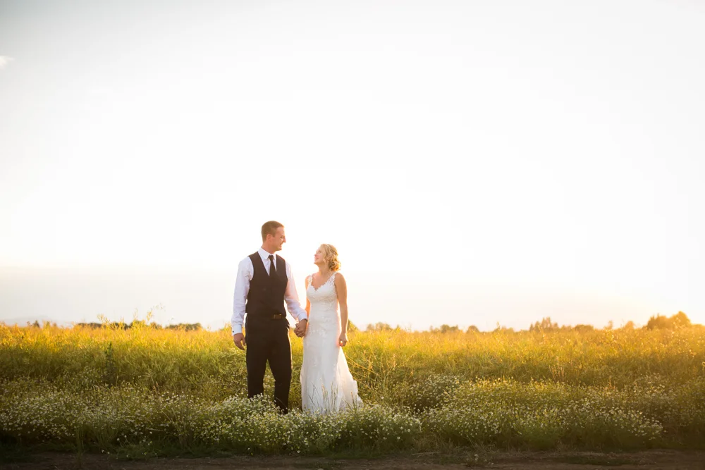 Oregon-Wedding-AtavistaFarm19_0177.jpg
