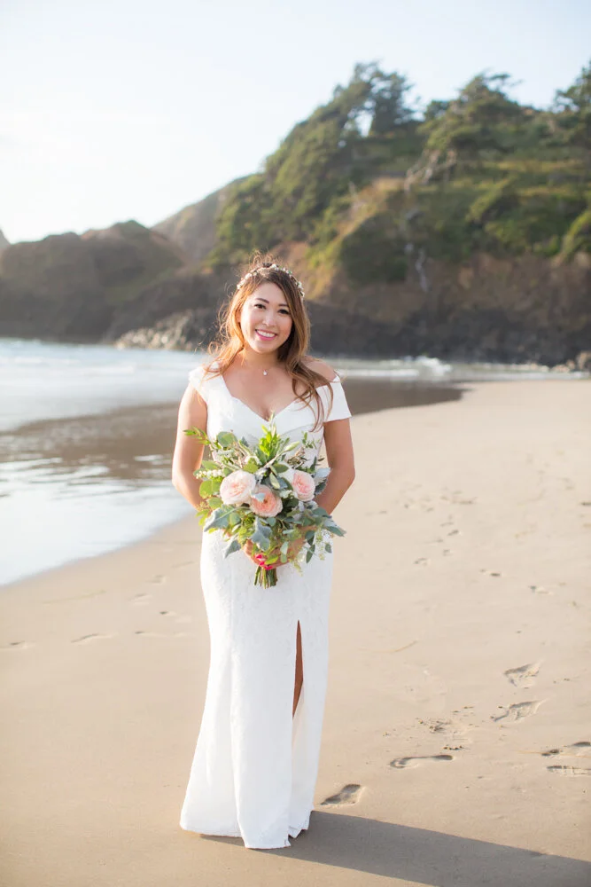 Oregon-Beach-Wedding-Ceremony-DanRice_030.jpg