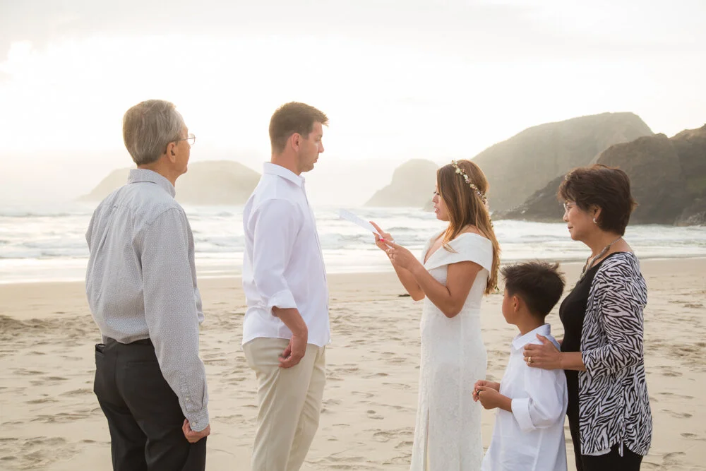 Oregon-Beach-Wedding-Ceremony-DanRice_058.jpg