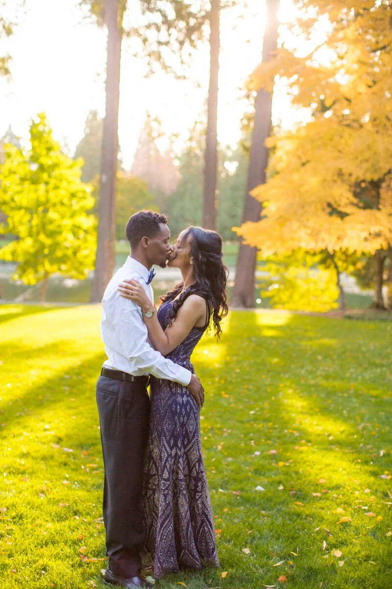 PortlandEngagementPhotographer-CrystalSprings_012.jpg
