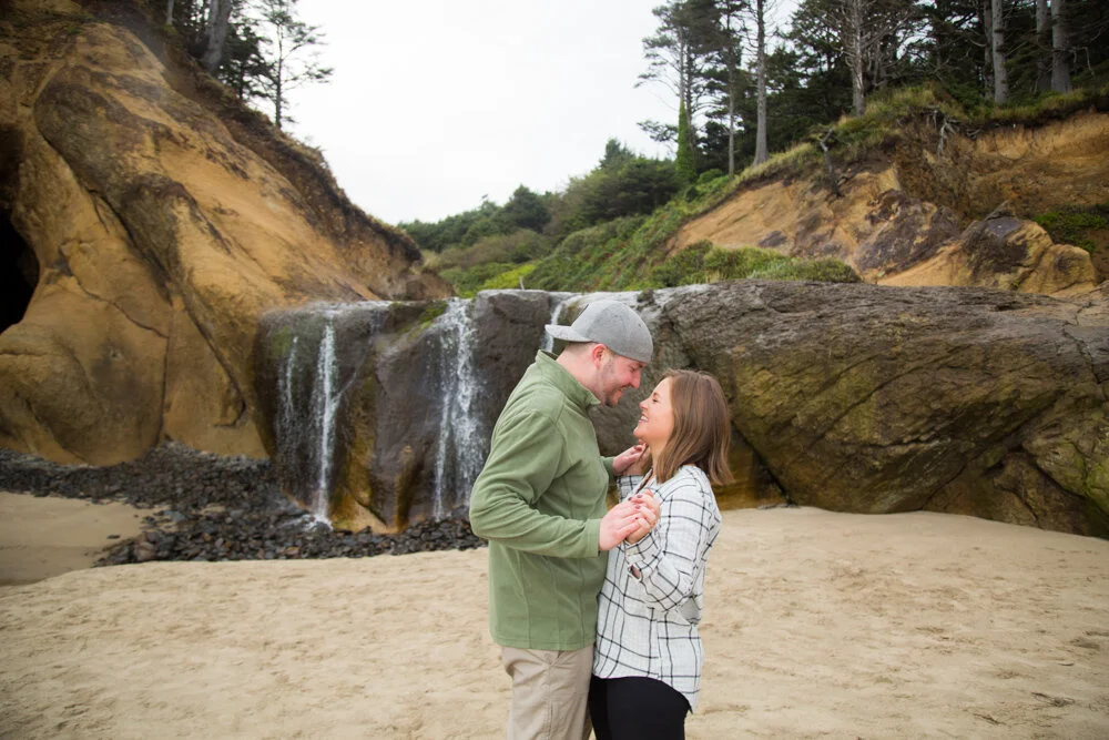 CannonBeach-Oregon-Coast-Wedding-Family-Photographer-DanRice20_085-2.jpg